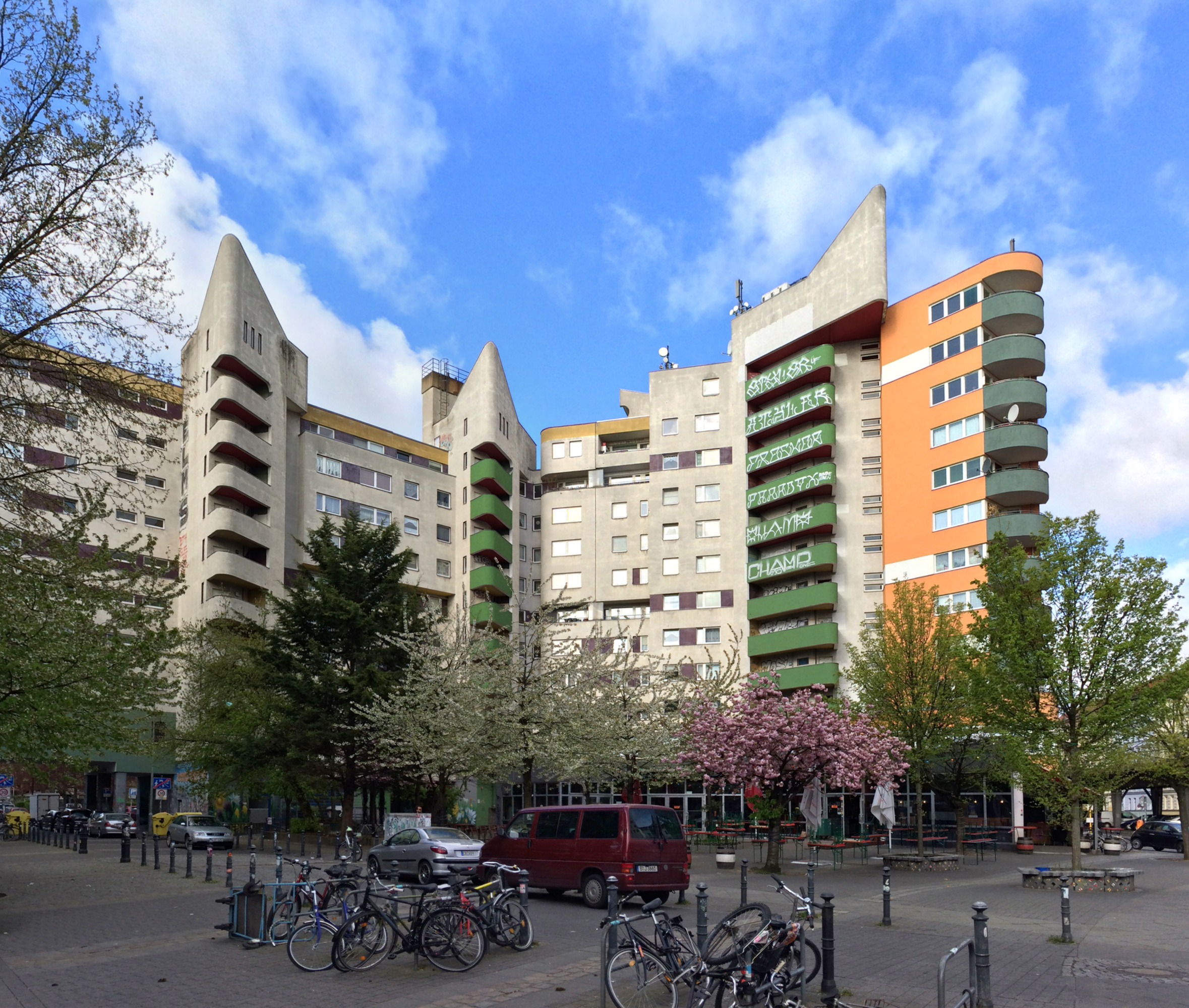 Residential complex at Skalitzer Straße / Admiralstraße / Kottbusser Tor, Berlin