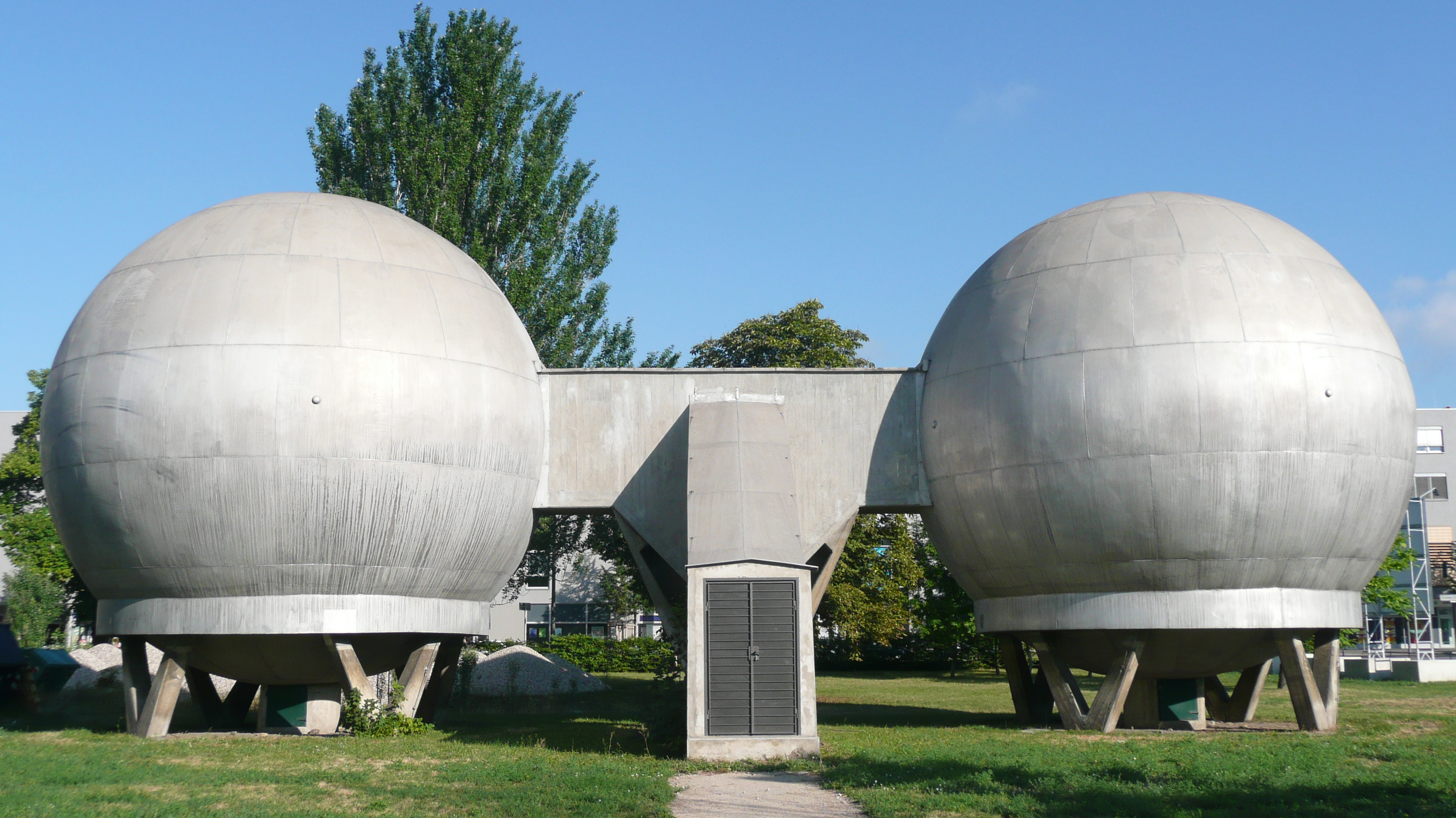 Spherical laboratories “Kugellabore”, Berlin