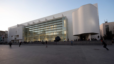 Barcelona Museum of Contemporary Art by Richard Meier