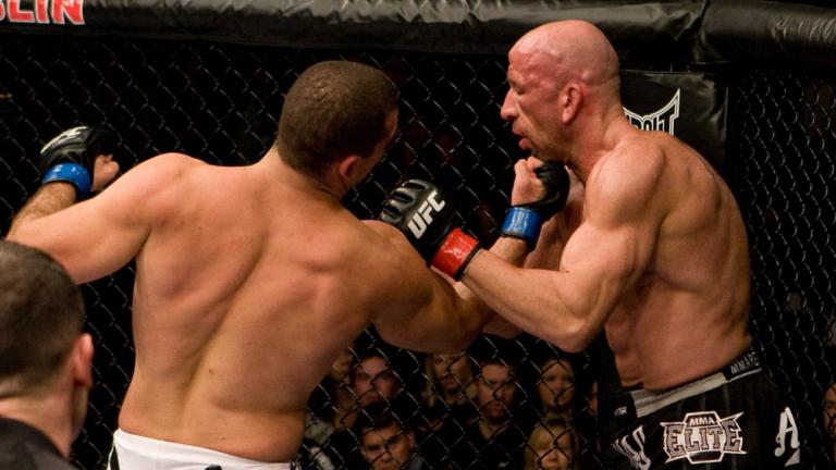 An uppercut landed by Maurício "Shogun" Rua