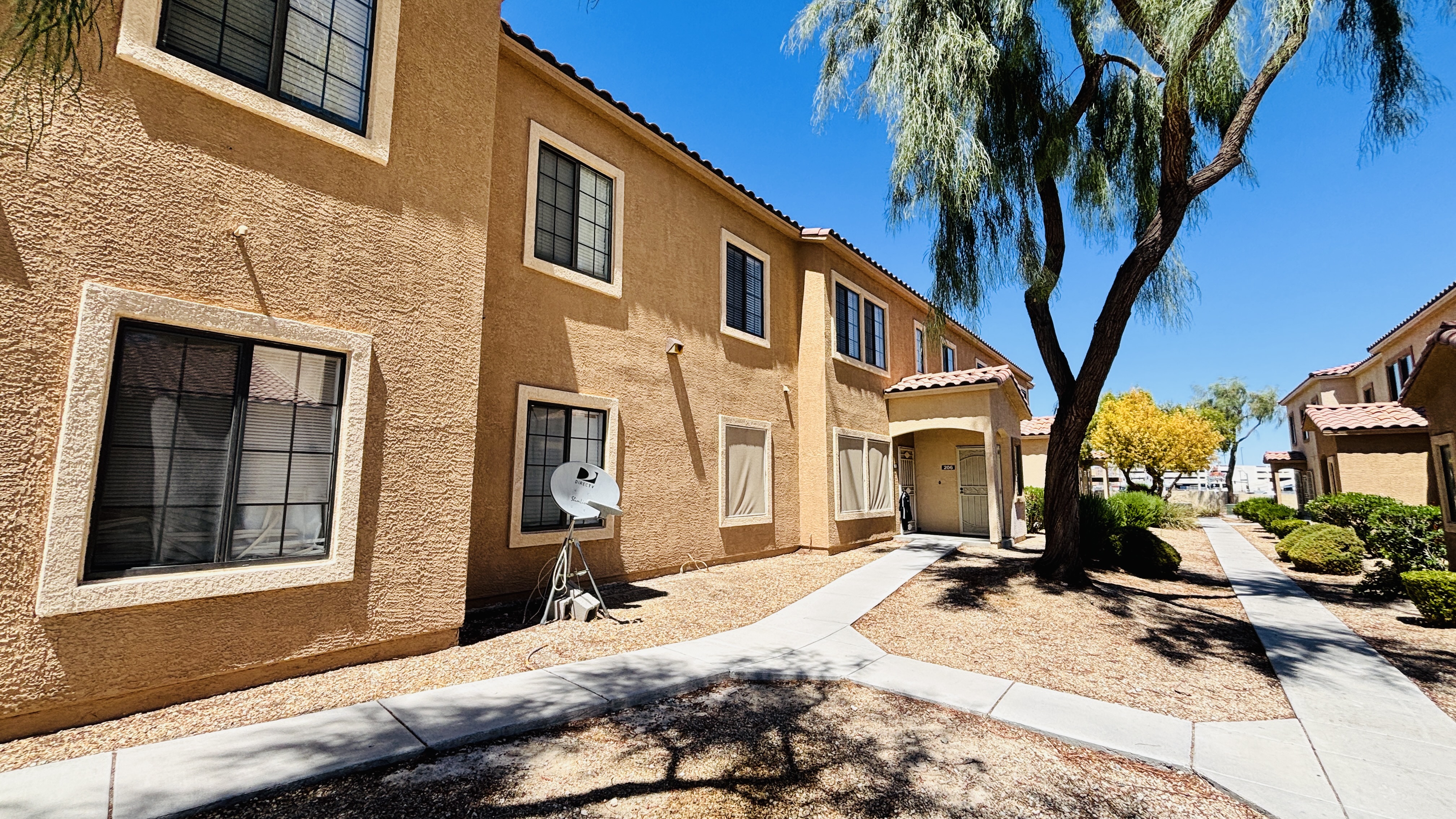 2171-hussium-hills-st-unit-206