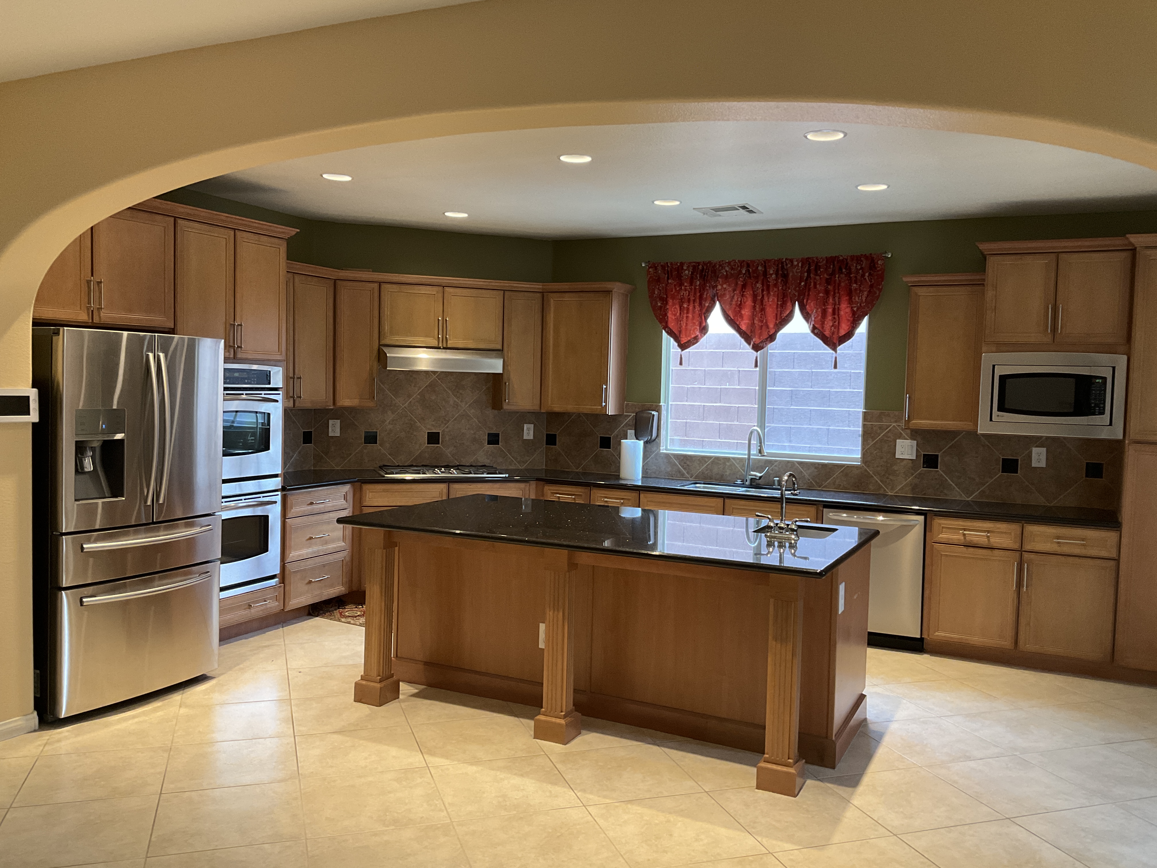 Property Image 4