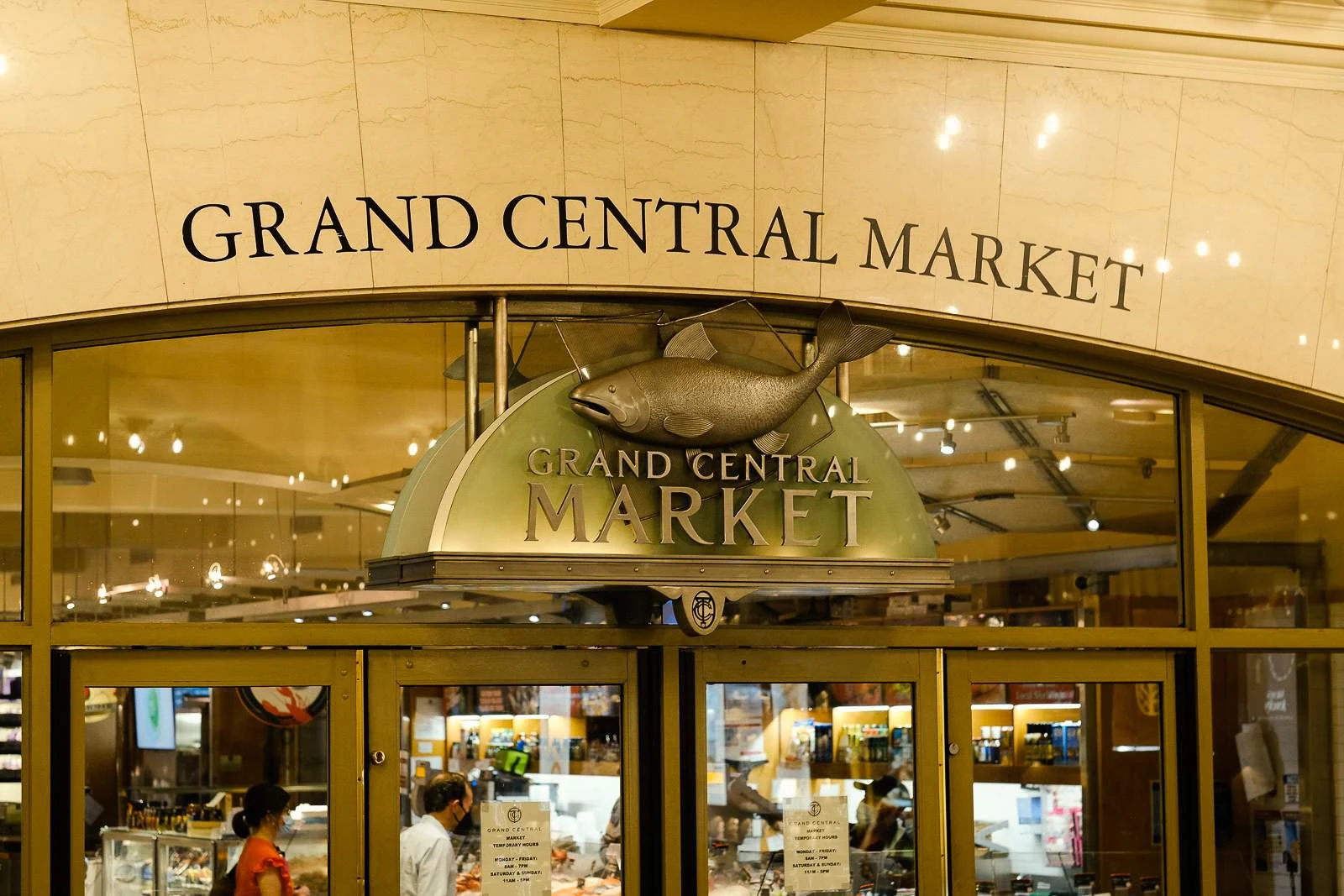 The Official Grand Central Terminal Tour: Secrets of New York's most famous terminal 4