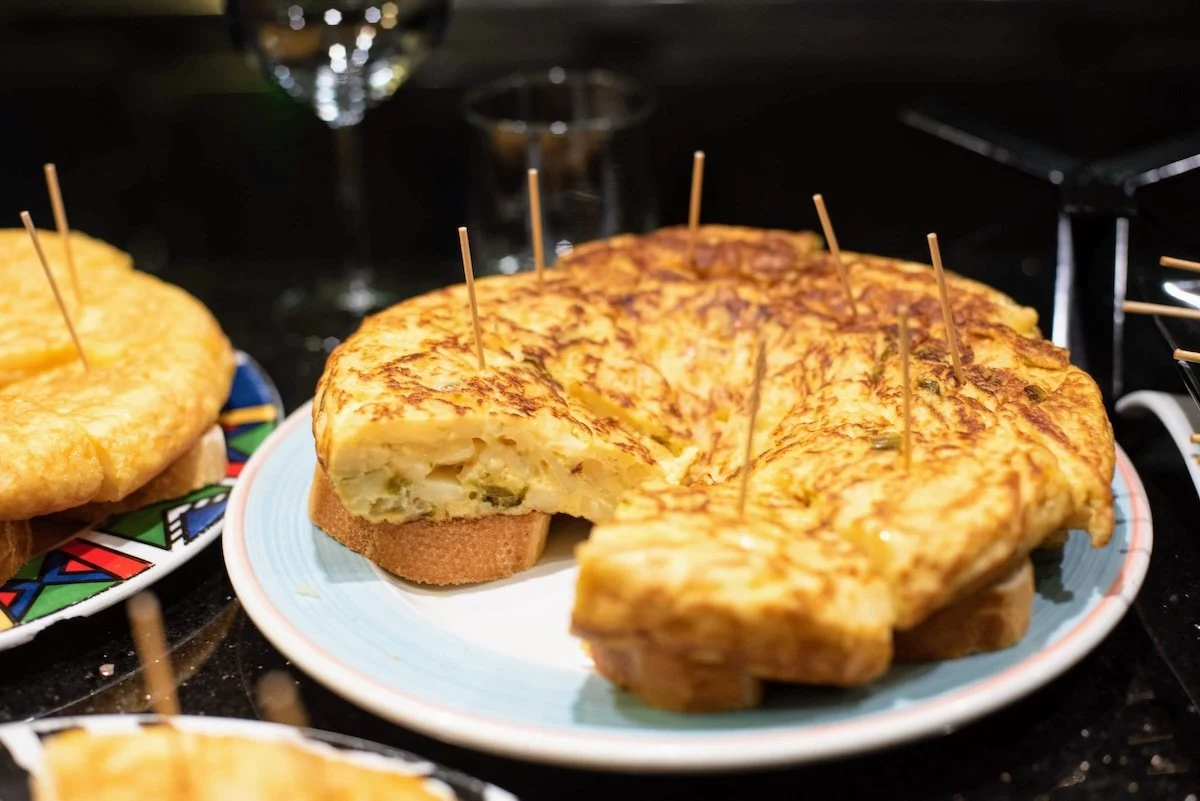San Sebastián Private Family Food Tour: Churros, market bites & pintxos 4