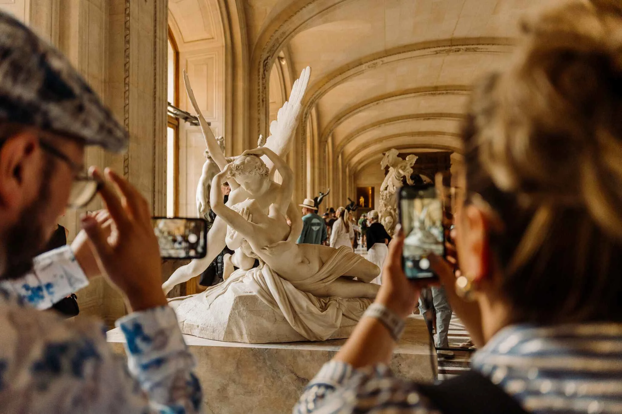 Louvre private tour: Your art historian, your route, your Mona Lisa