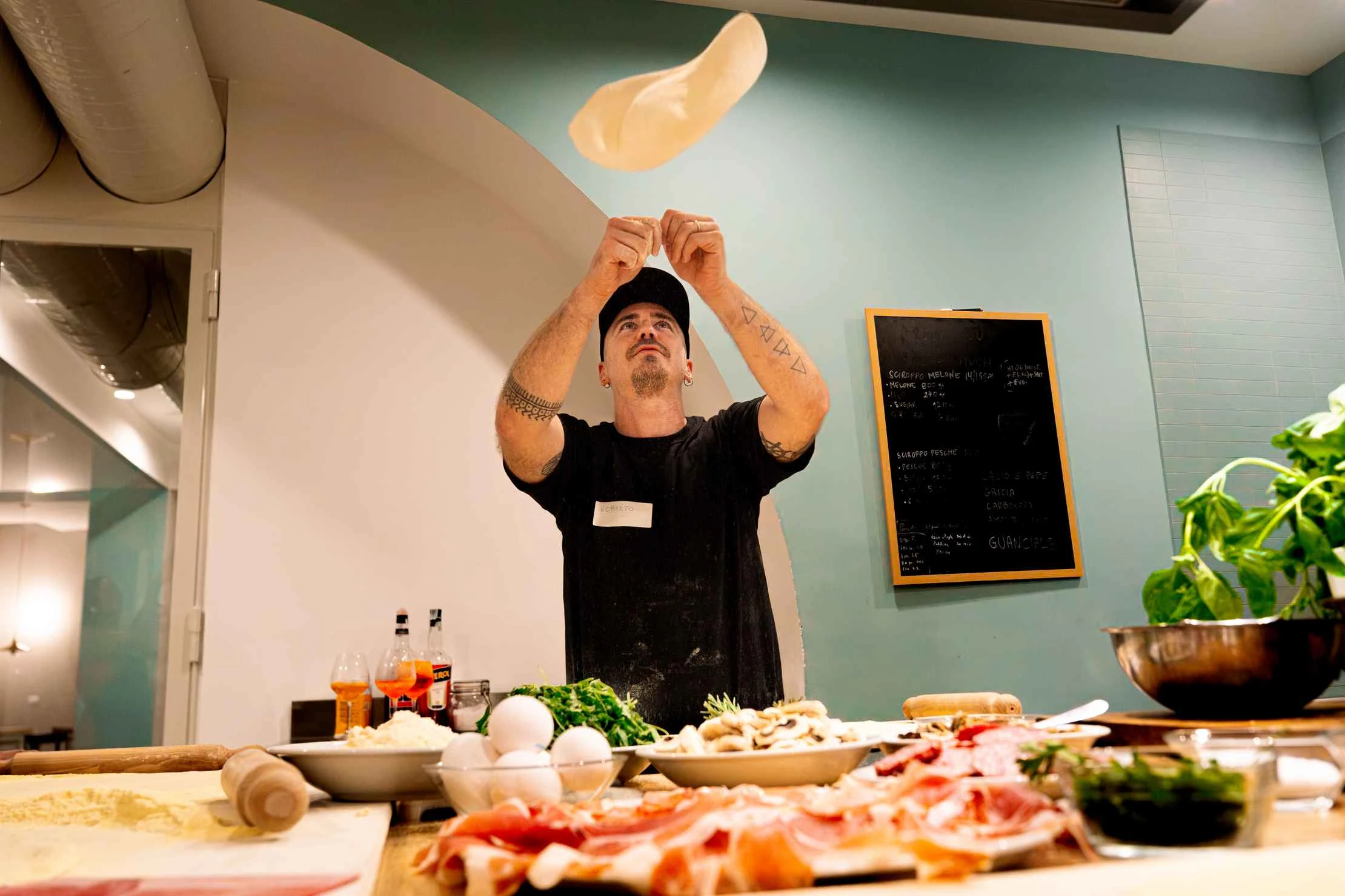 Rome pizza making class: Pizza from scratch, made by you 3