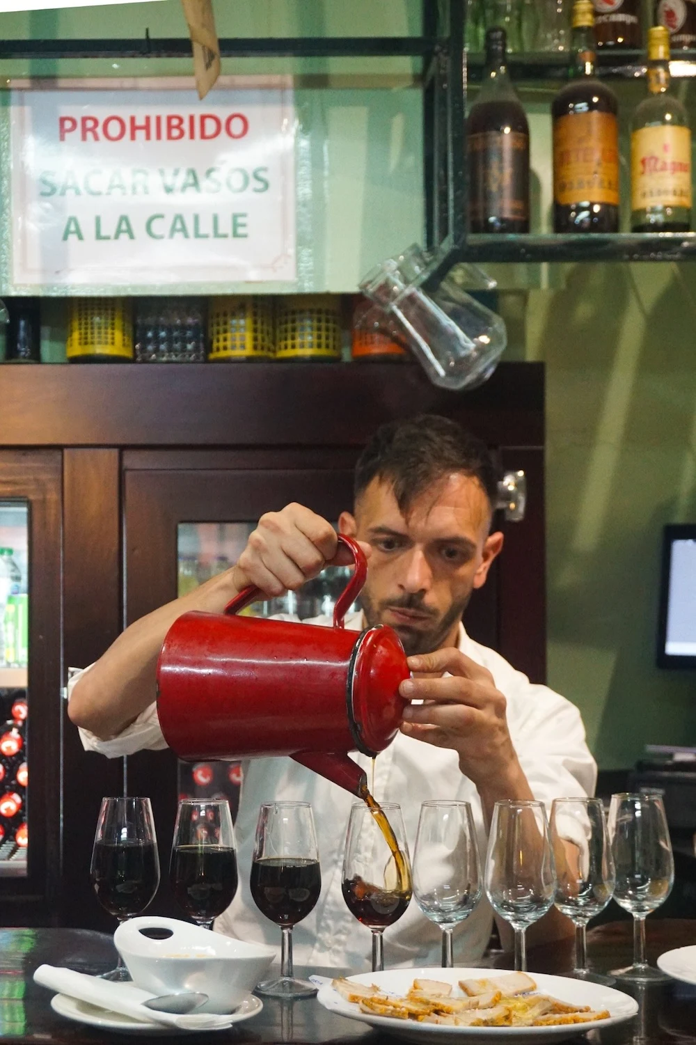 Seville tapas, taverns & history tour: Taste Seville's story, bar by bar 6