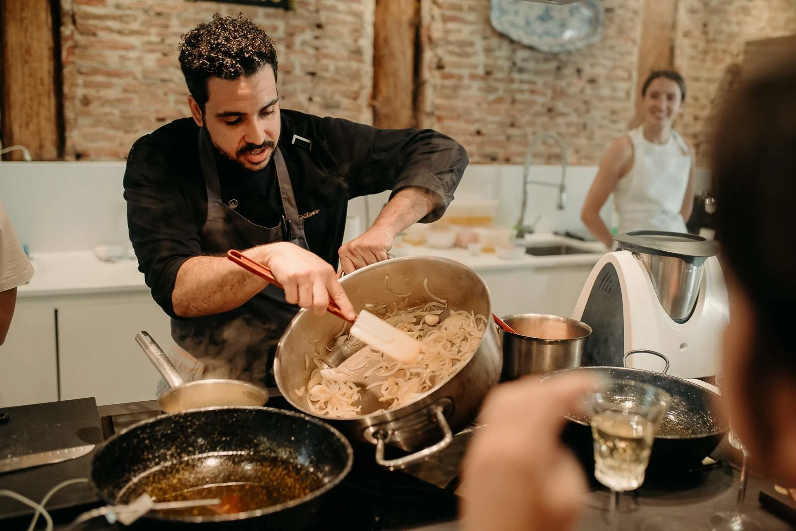 Paella & tapas cooking class: Madrid, from market to table 3