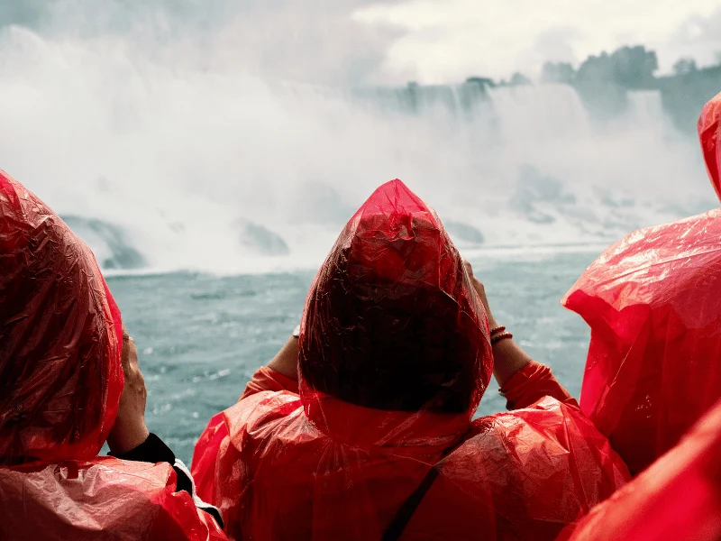 Complete Niagara Falls tour: Cruise, caves, and the story in between