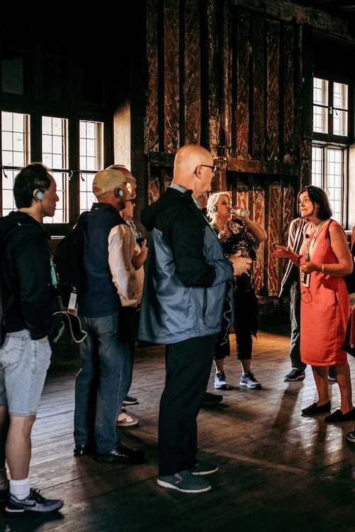 Complete Tower of London tour: Opening ceremony, Crown Jewels, and river cruise 4