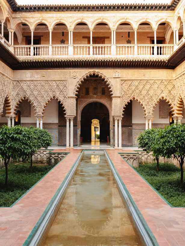 Alcazar tours