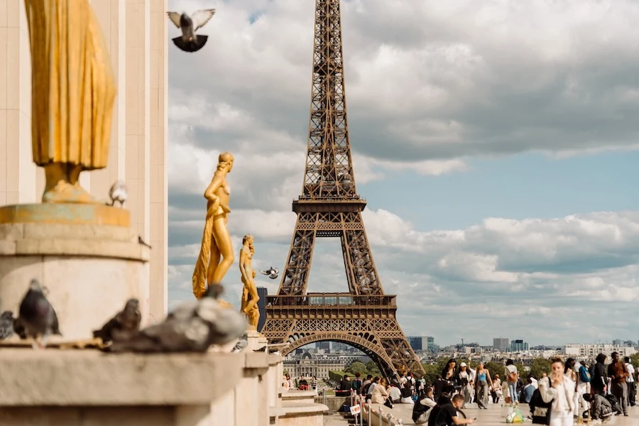 Private Paris in a day: Montmartre to the Seine, your way