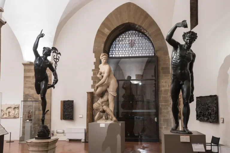 Private Florence walking tour: Three Davids, three artists 7
