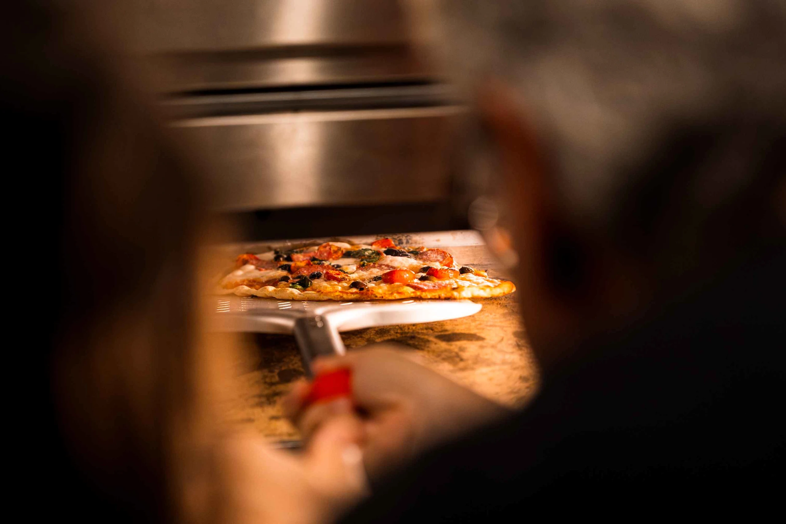 Rome pizza making class: Pizza from scratch, made by you 8