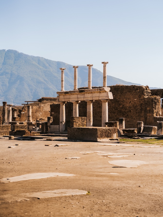 Pompeii tour destination