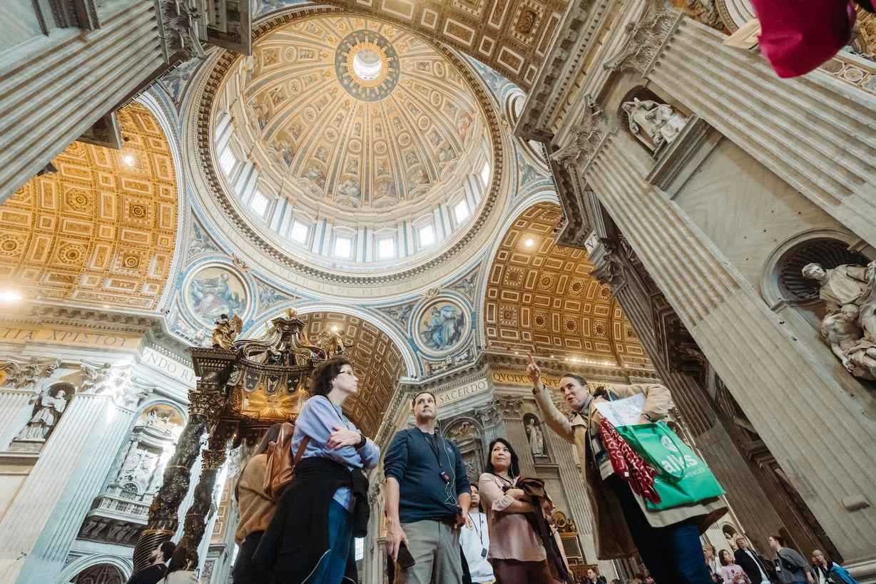 Private St. Peter's Basilica Tour: Priority entry, dome climb, and the crypts below 2