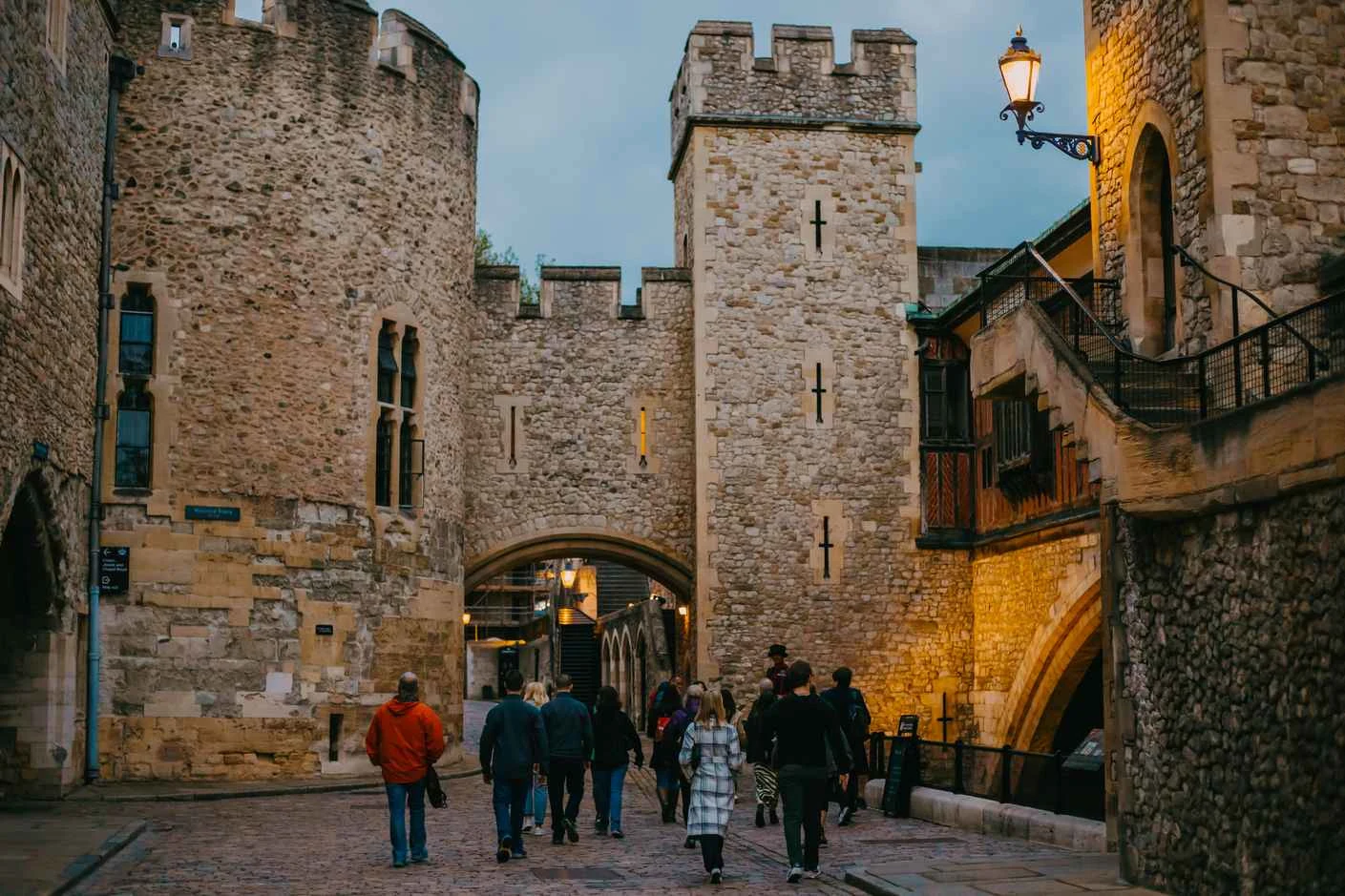 VIP Tower of London night tour: The fortress after the gates close 5