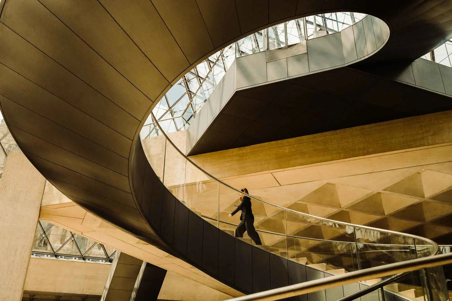 Closing time at the Louvre: From the Mona Lisa to Venus de Milo 5