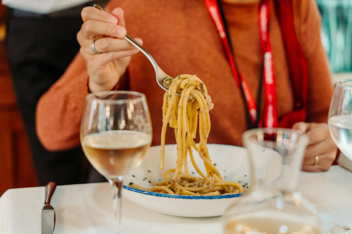 Venice at sunset: Cicchetti, wine, and Venetian bacari
