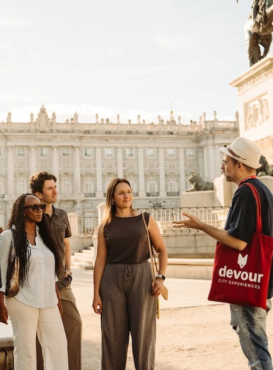 Madrid tapas, taverns & history tour: Eat, drink and discover old Madrid 2