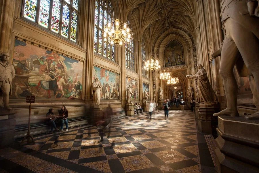 Houses of Parliament & Westminster Abbey tour: Inside the chambers that shaped an empire 5