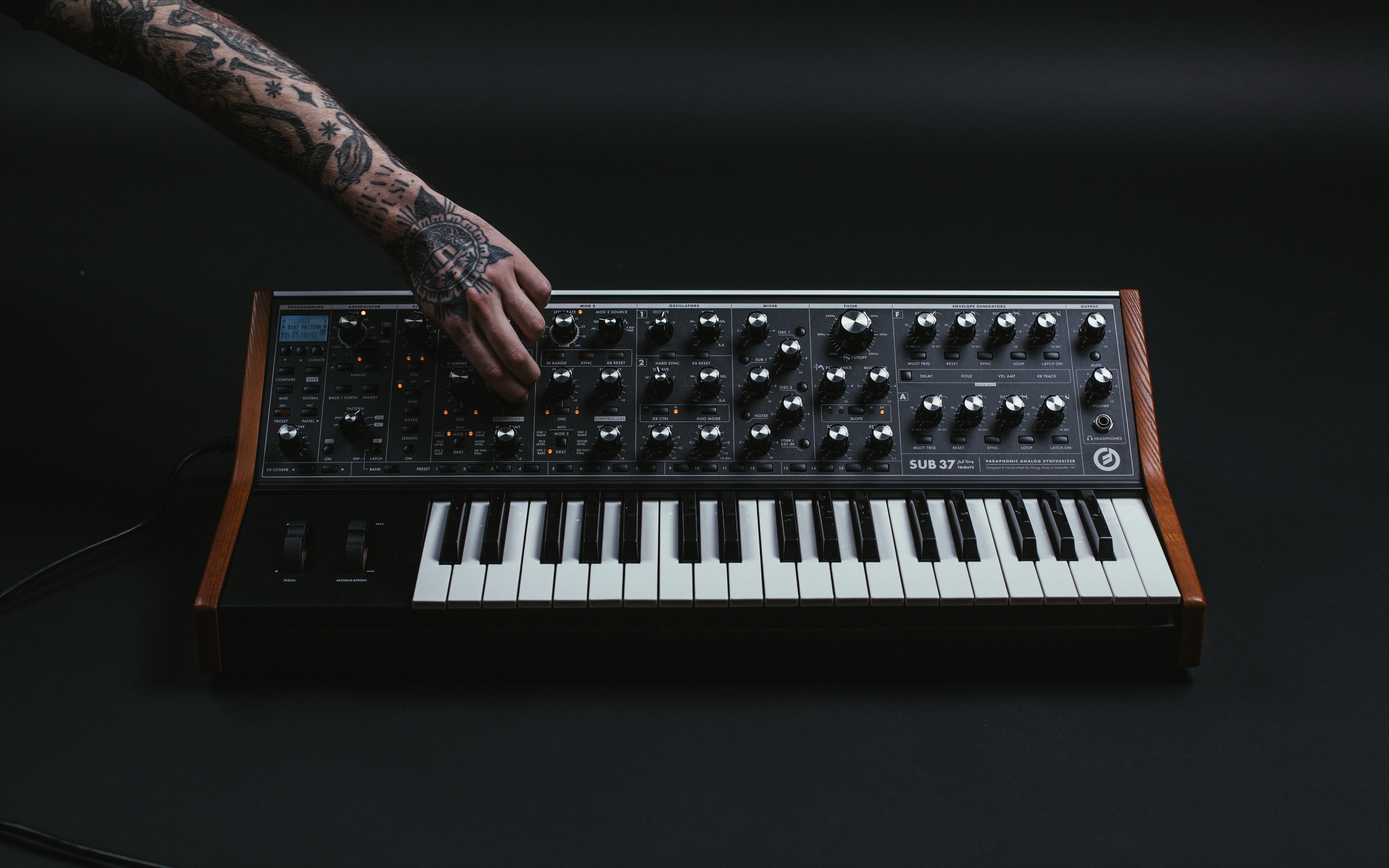 Hello Monday | Moog