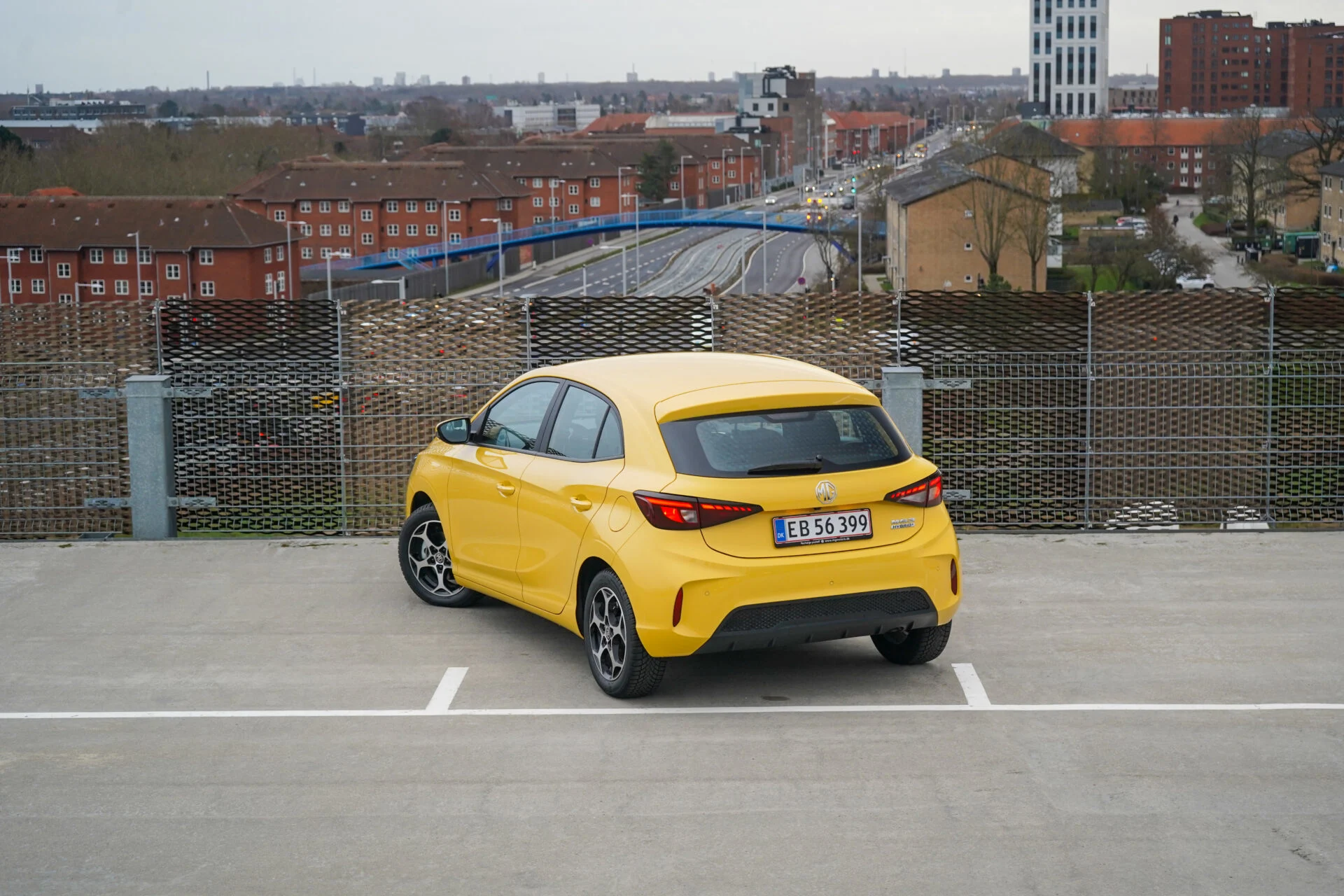 MG3 Hybrid vs Toyota Yaris Hybrid-21