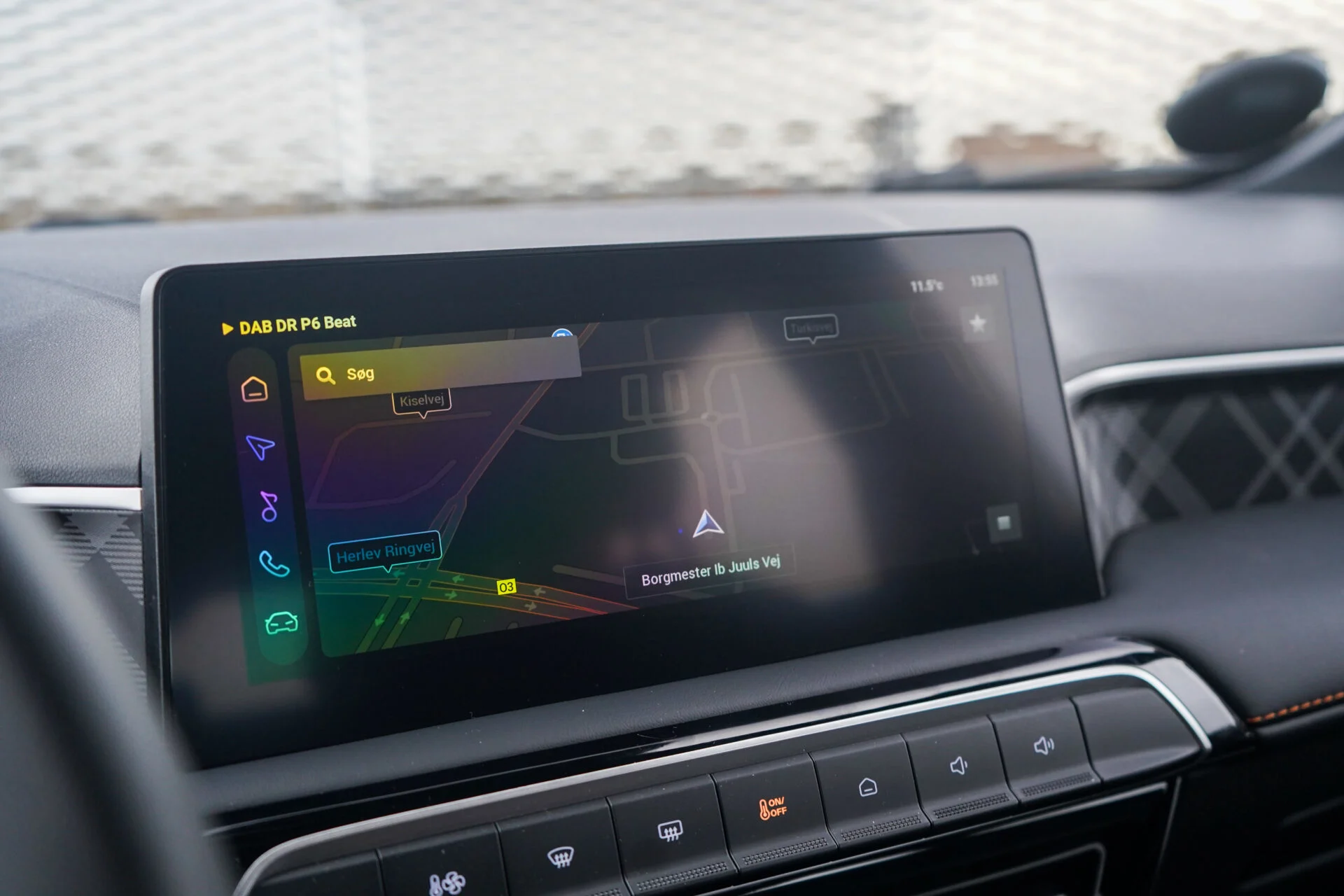 MG3 Hybrid vs Toyota Yaris Hybrid-26