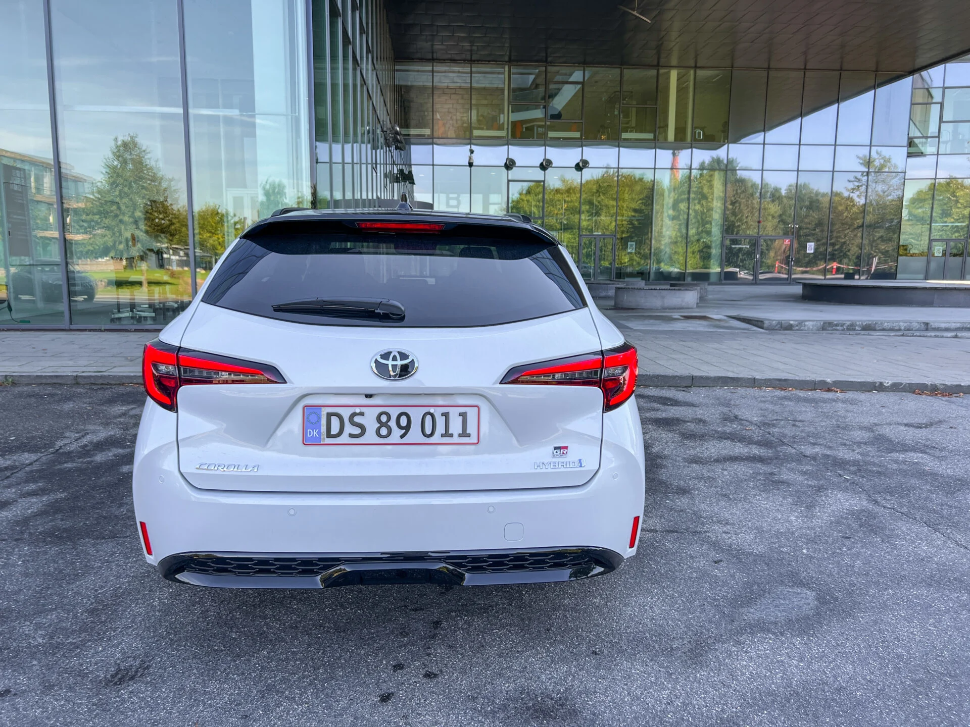 Toyota Corolla Touring Sports GR Sport-01