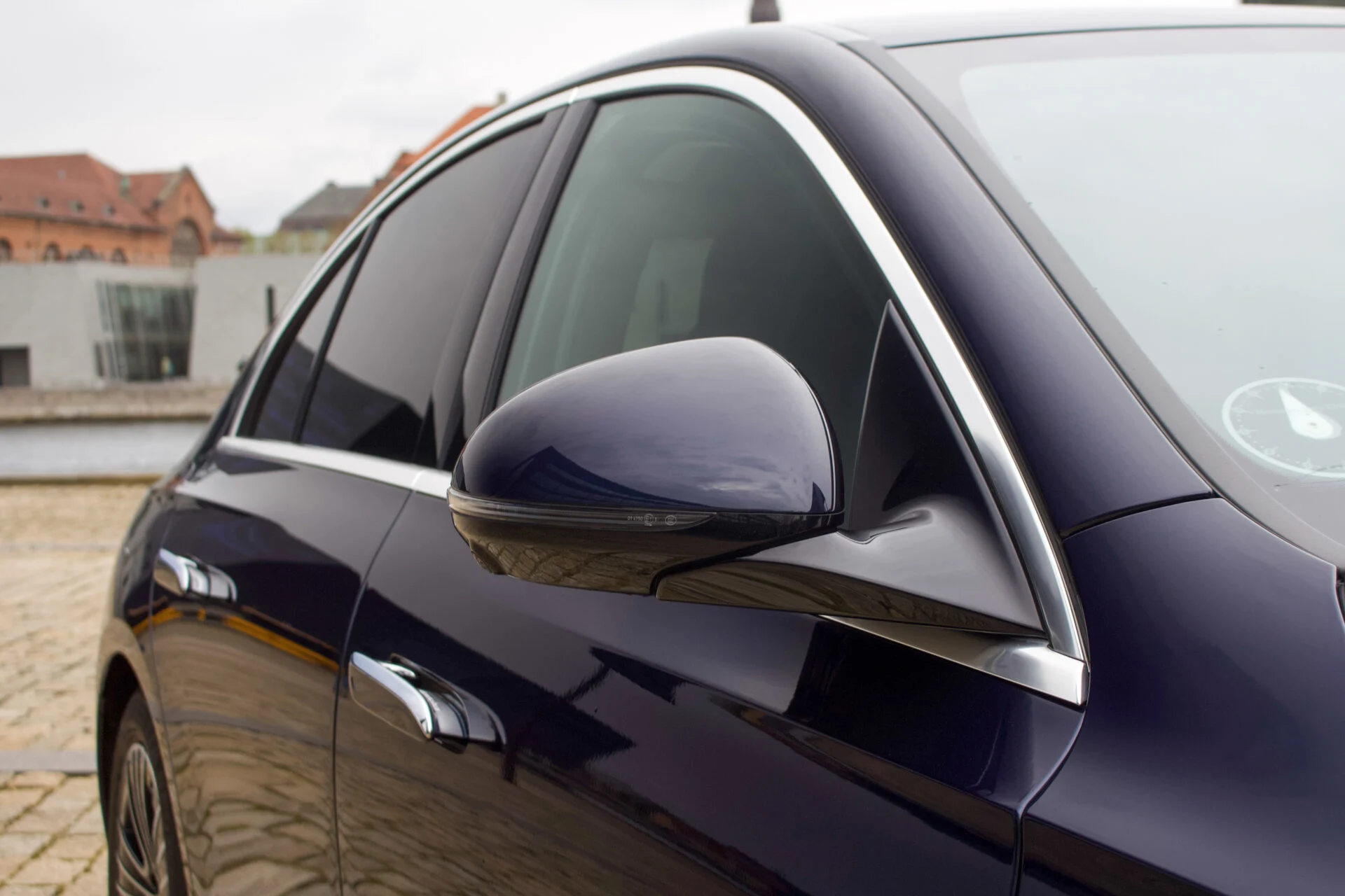 Mercedes-Benz E 220 d-24