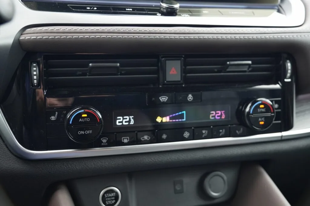 Nissan Qashqai vs Hyundai Tucson (6)
