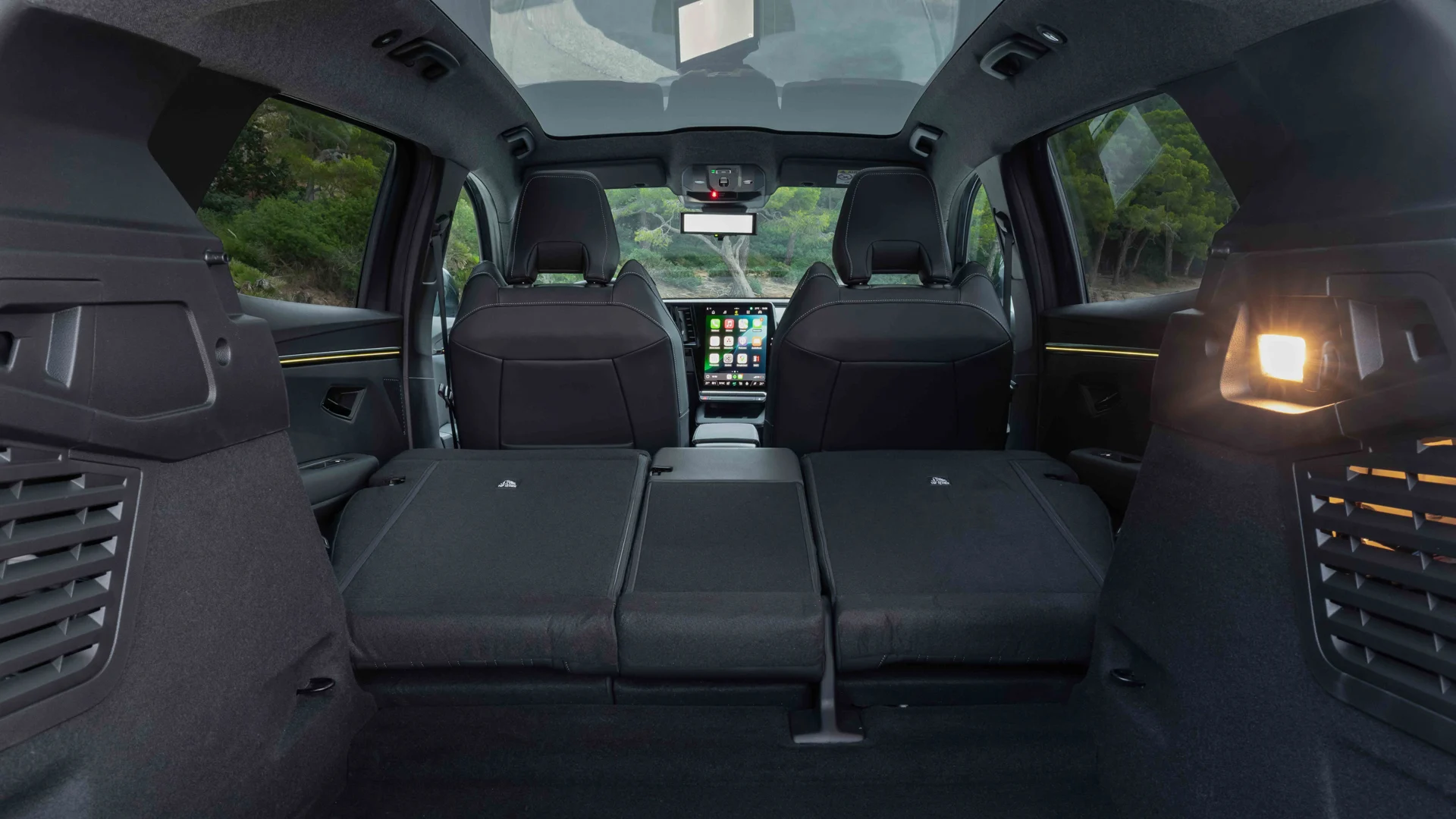 Mitsubishi-Grandis-19