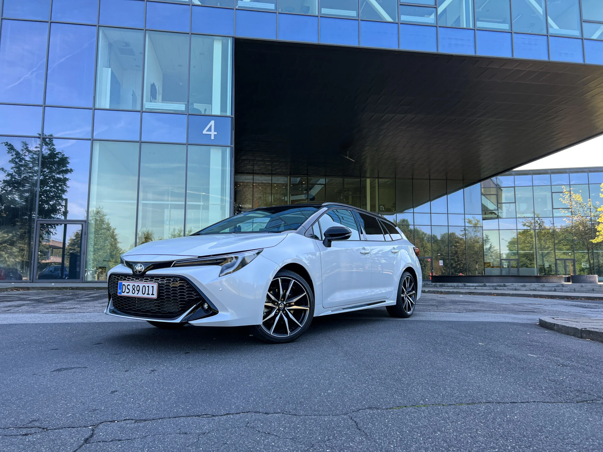 Toyota Corolla Touring Sports GR Sport-34