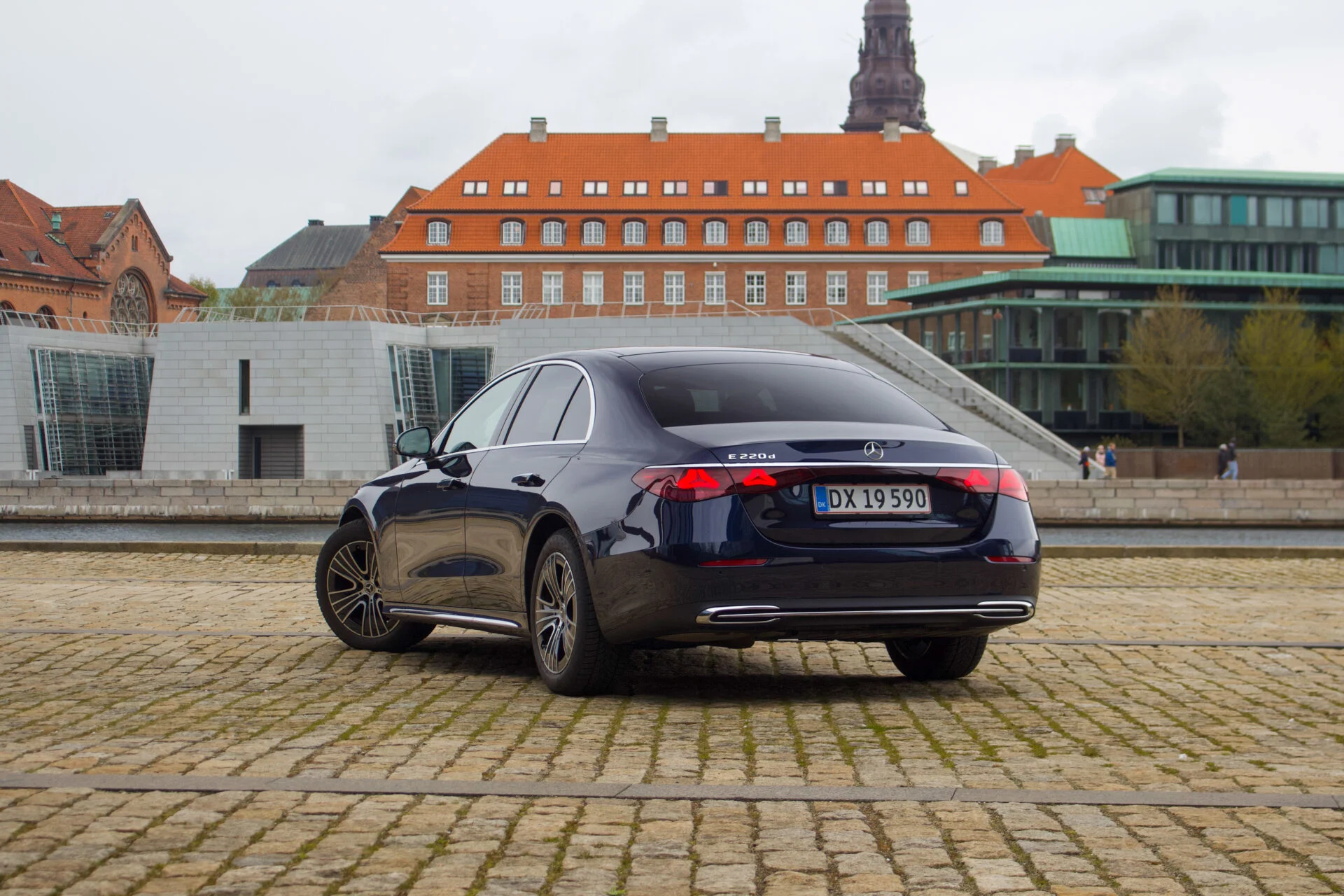 Mercedes-Benz E 220 d-22