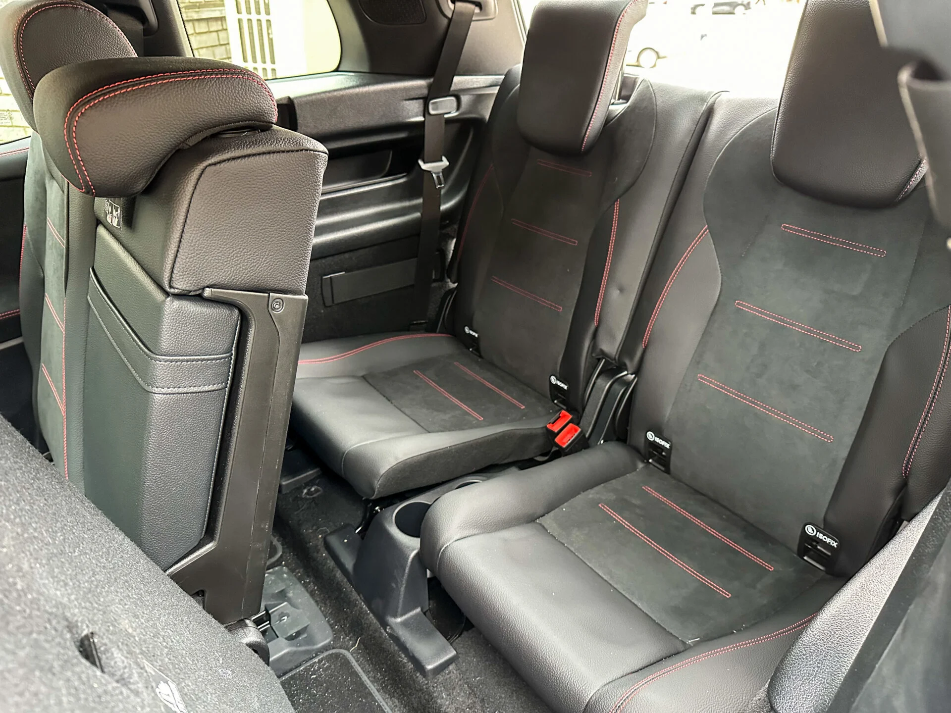 Mercedes-Benz GLB 220d-33