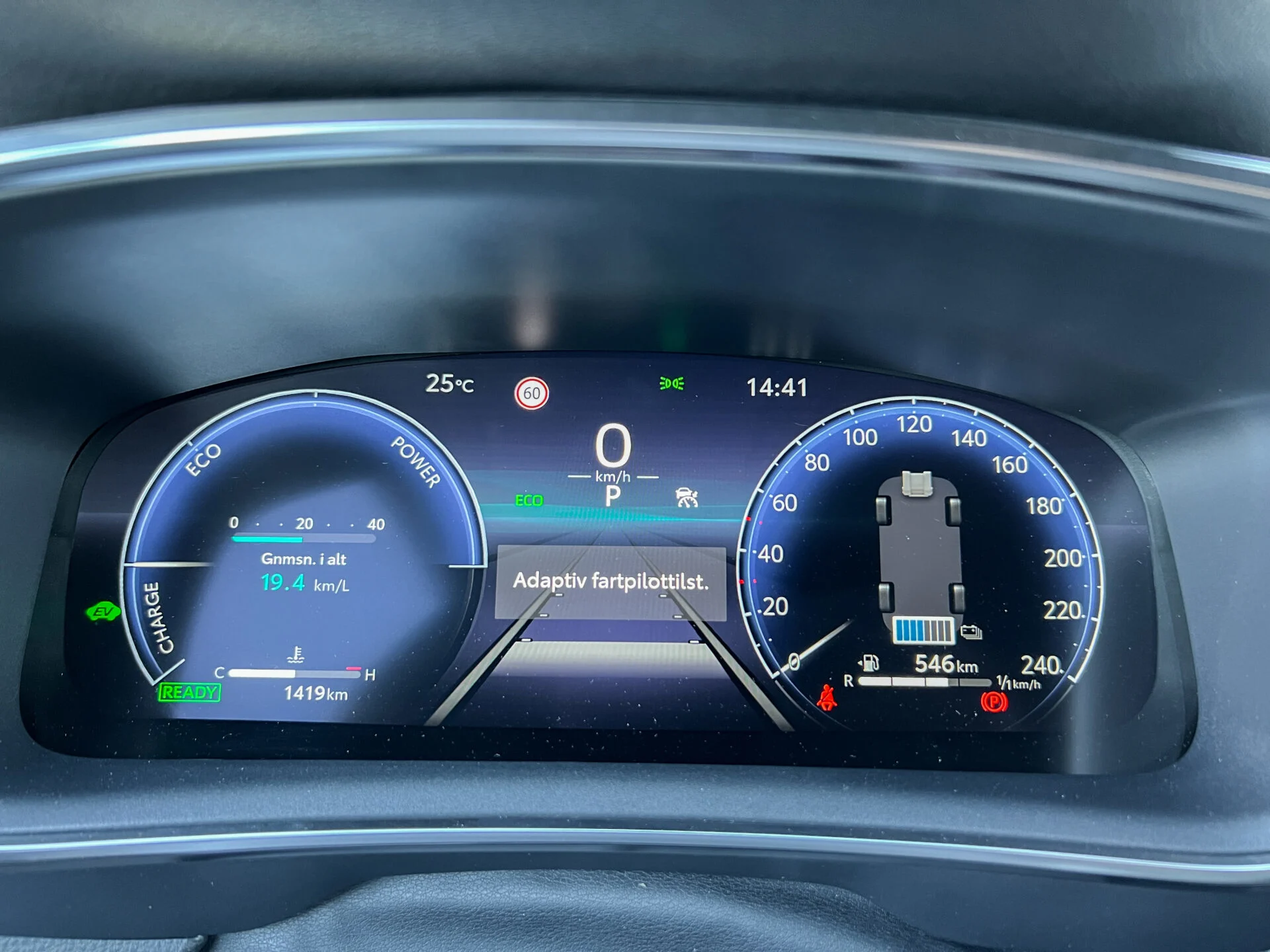 Toyota-Corolla-Touring-Sports-GR-Sport-15