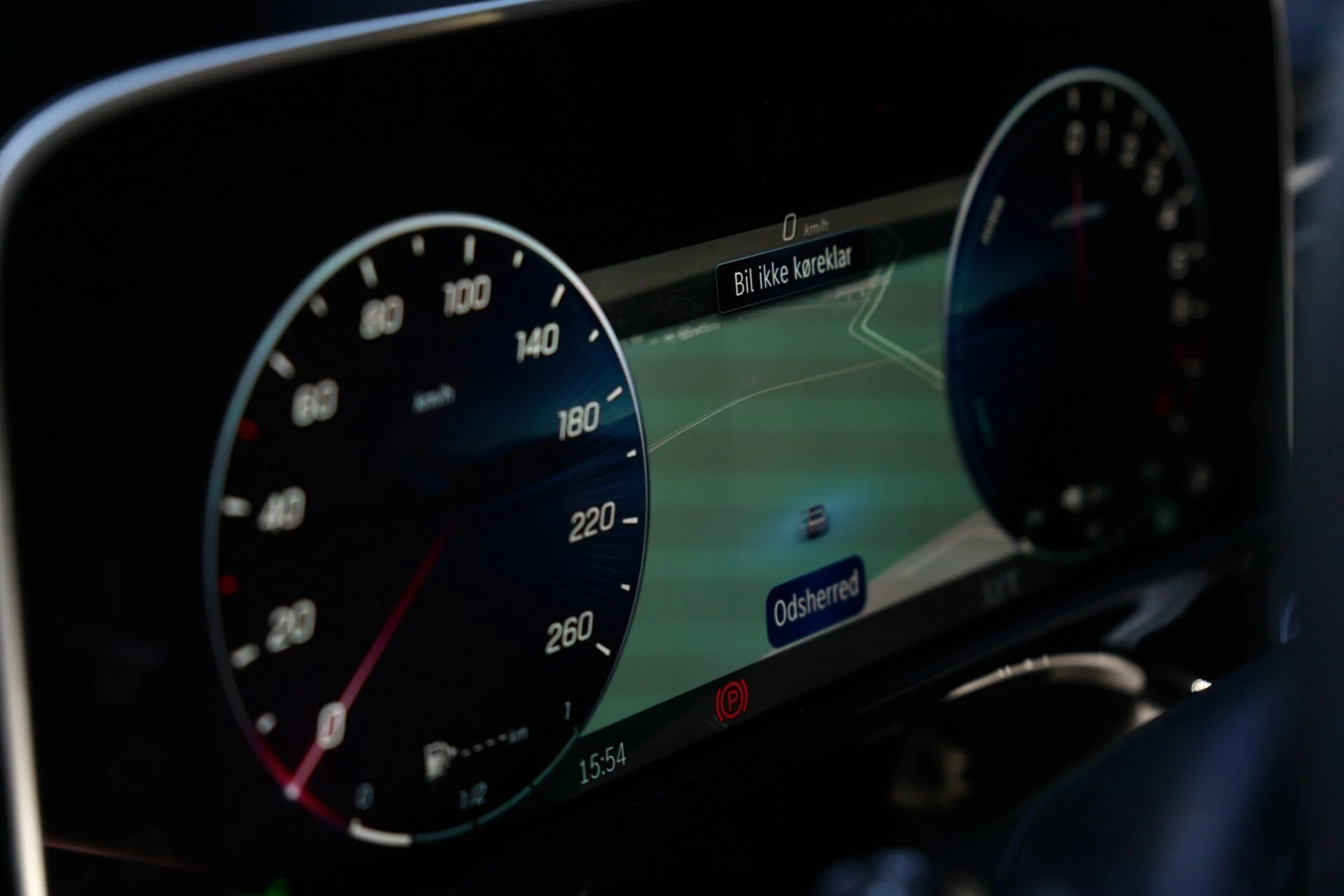 TEST Mercedes E 400 e 619