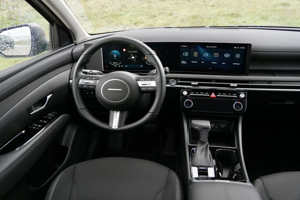 Nissan Qashqai vs Hyundai Tucson (11)