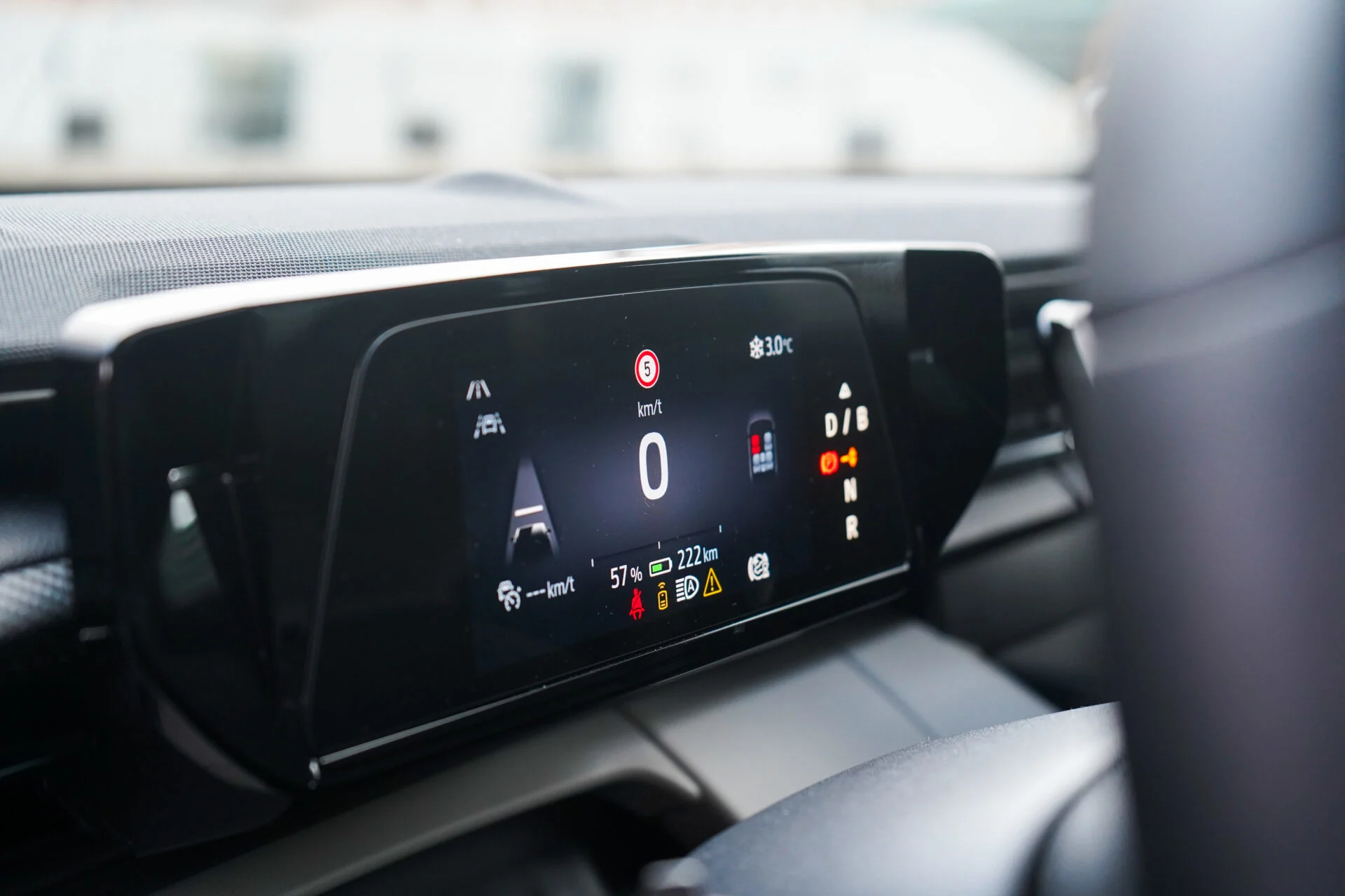 Ford Explorer vs Renault Scenic E-Tech-13