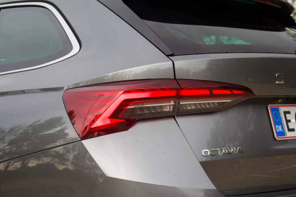 Skoda Octavia Combi (7)