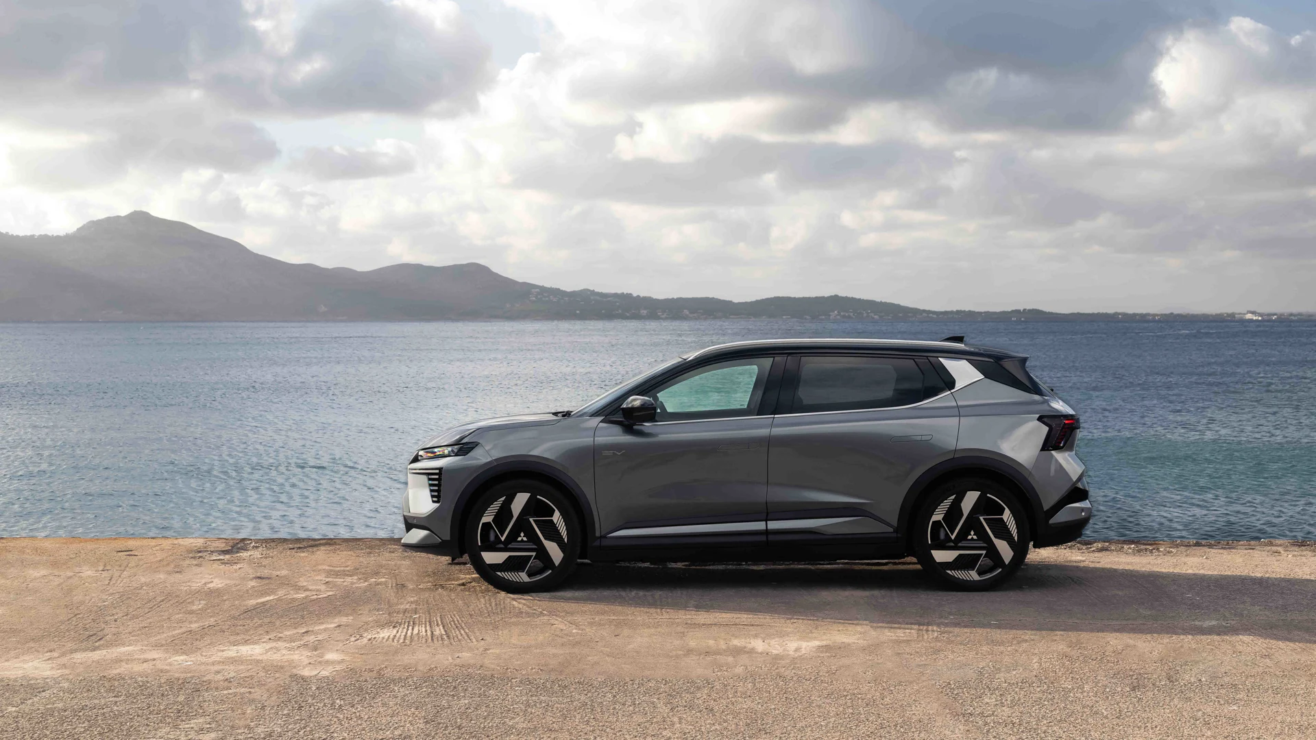 Mitsubishi-Grandis-17