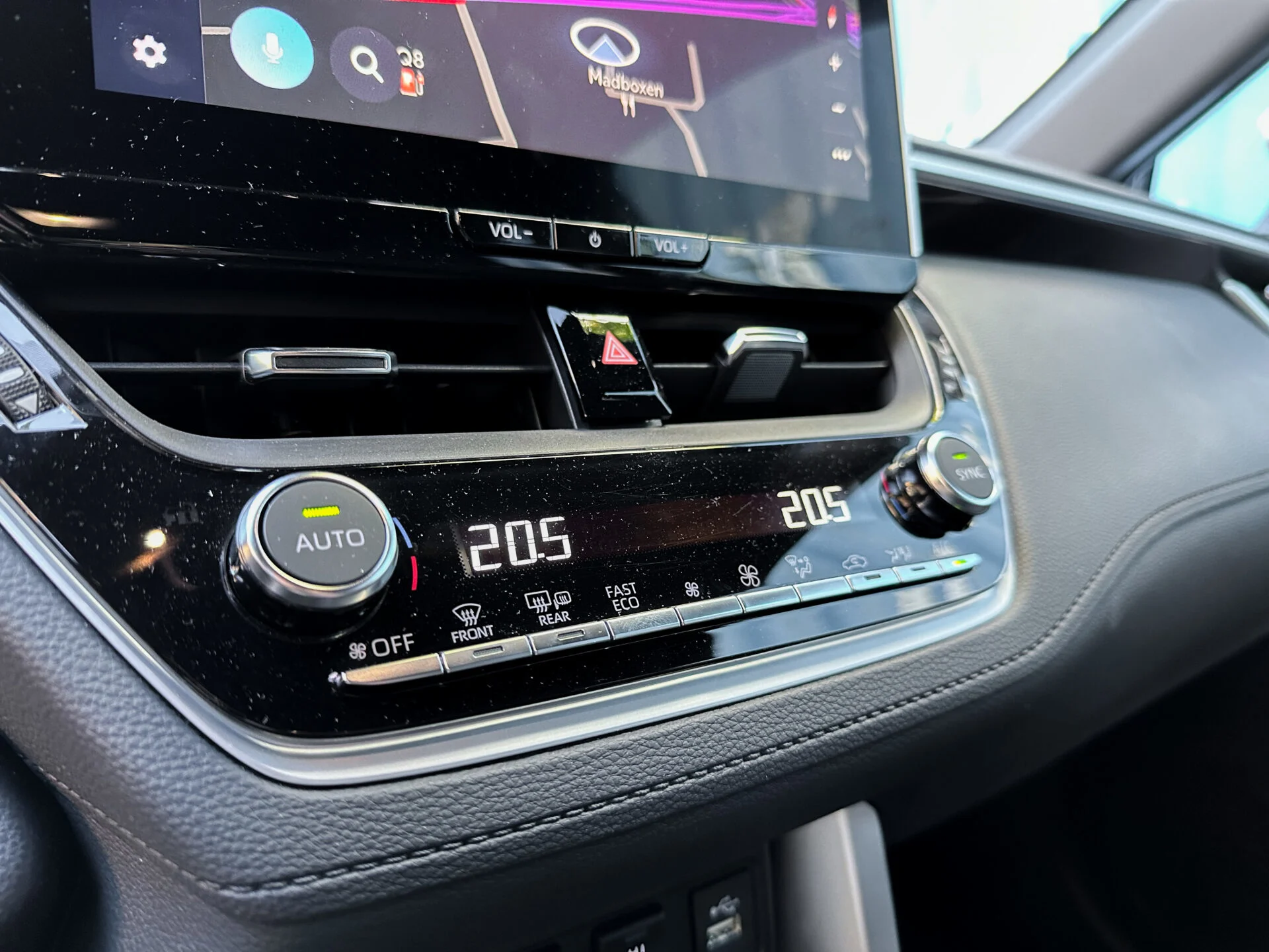 Toyota Corolla Cross-11