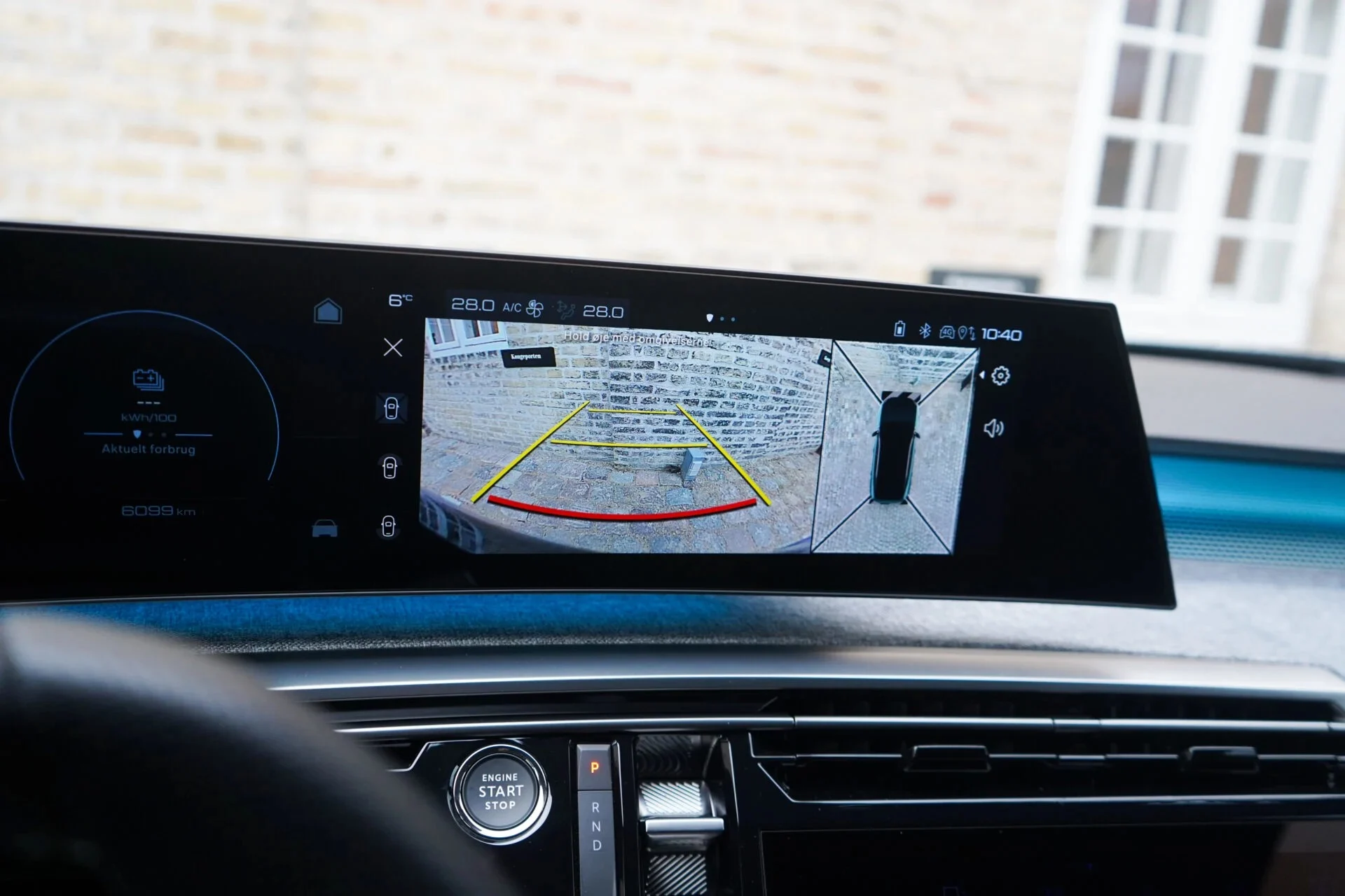 imgi 16 Peugeot-E-5008-11