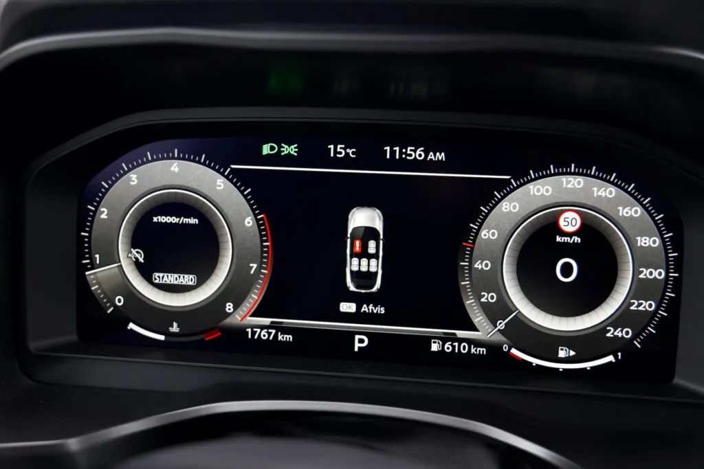 Nissan Qashqai vs Hyundai Tucson (9)