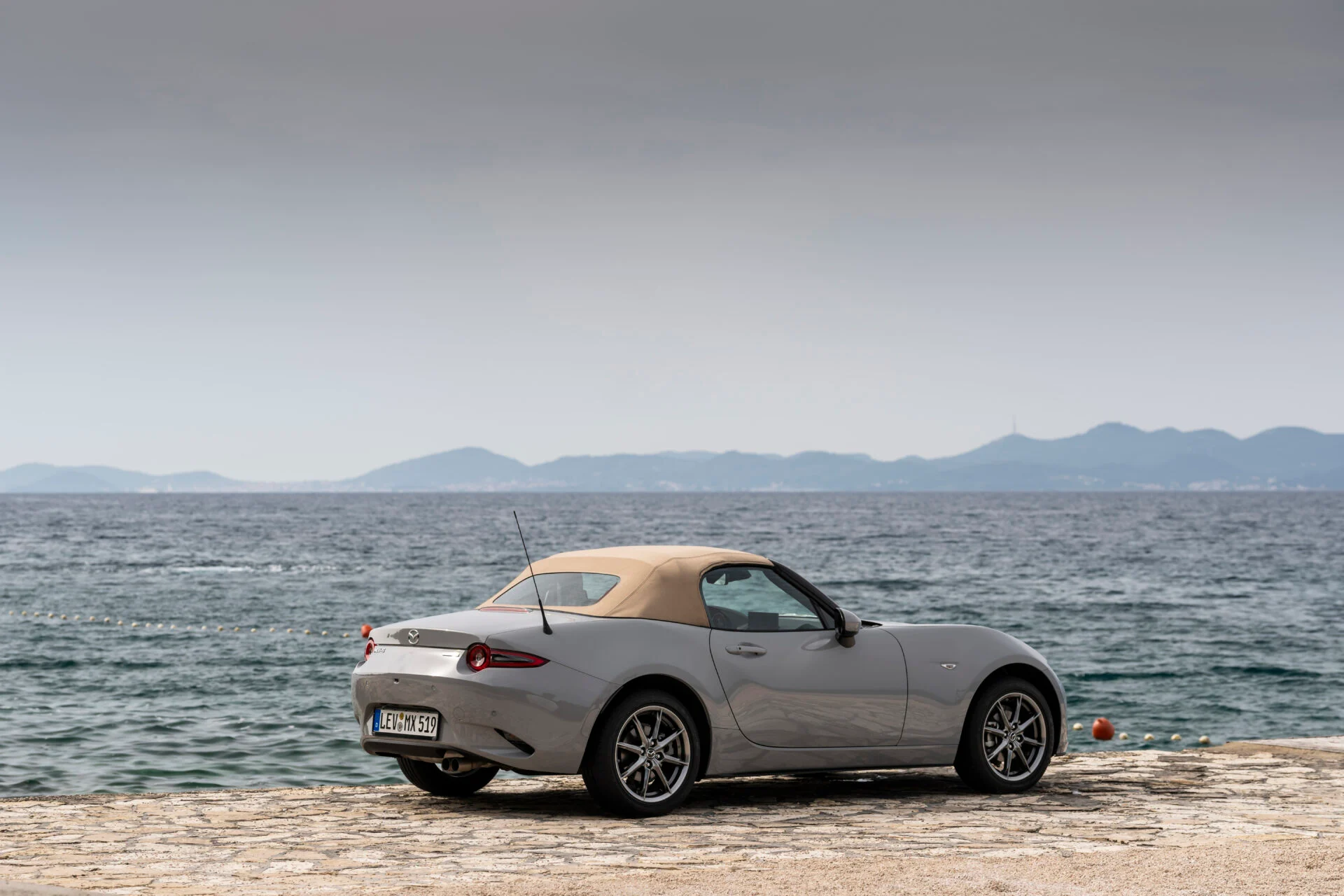 mazda_mx-5_35th_anniversary_2024_mazda_mx-5_ag_still_27_highres