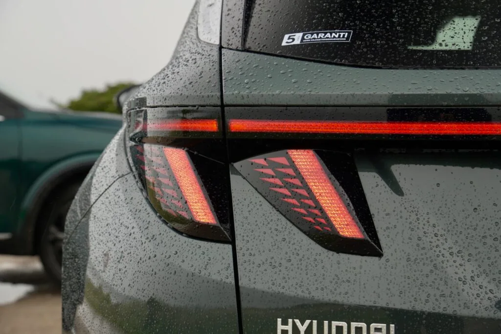 Nissan Qashqai vs Hyundai Tucson (25)