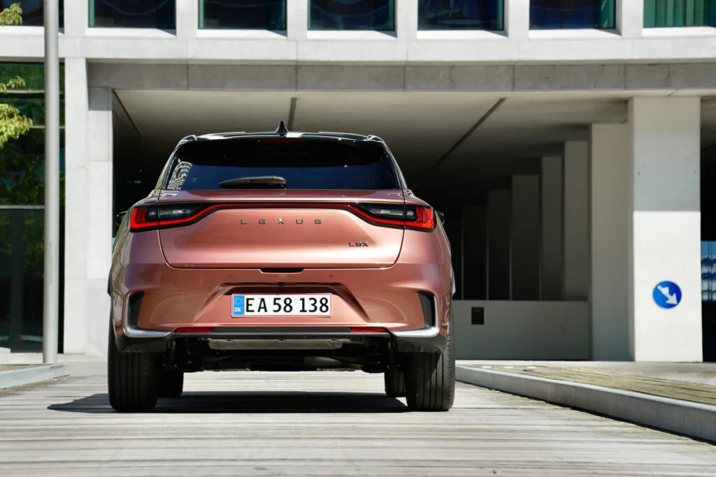 Lexus LBX (3)