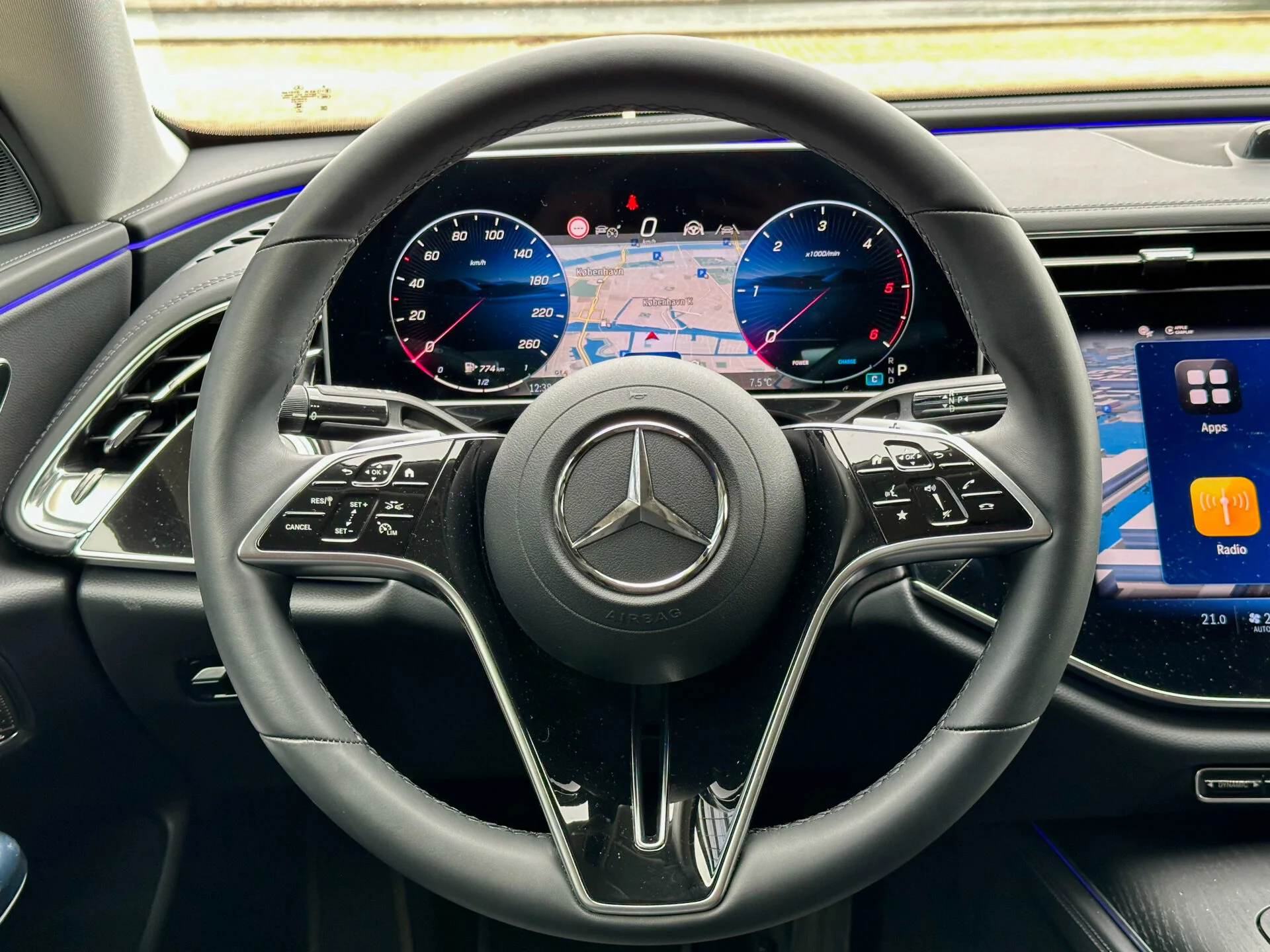 Mercedes-Benz E 220 d-02
