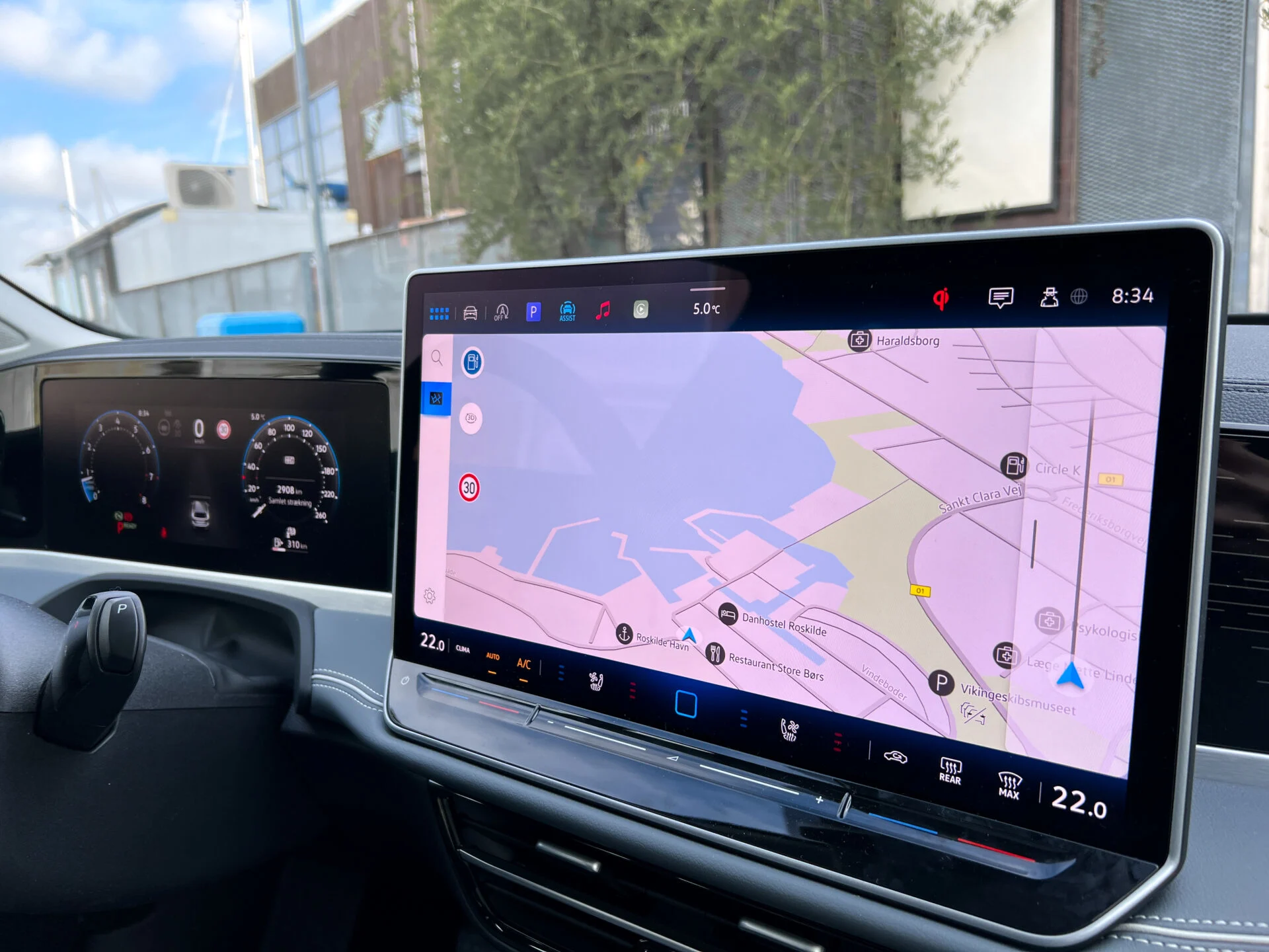 VW-Passat-Variant-25