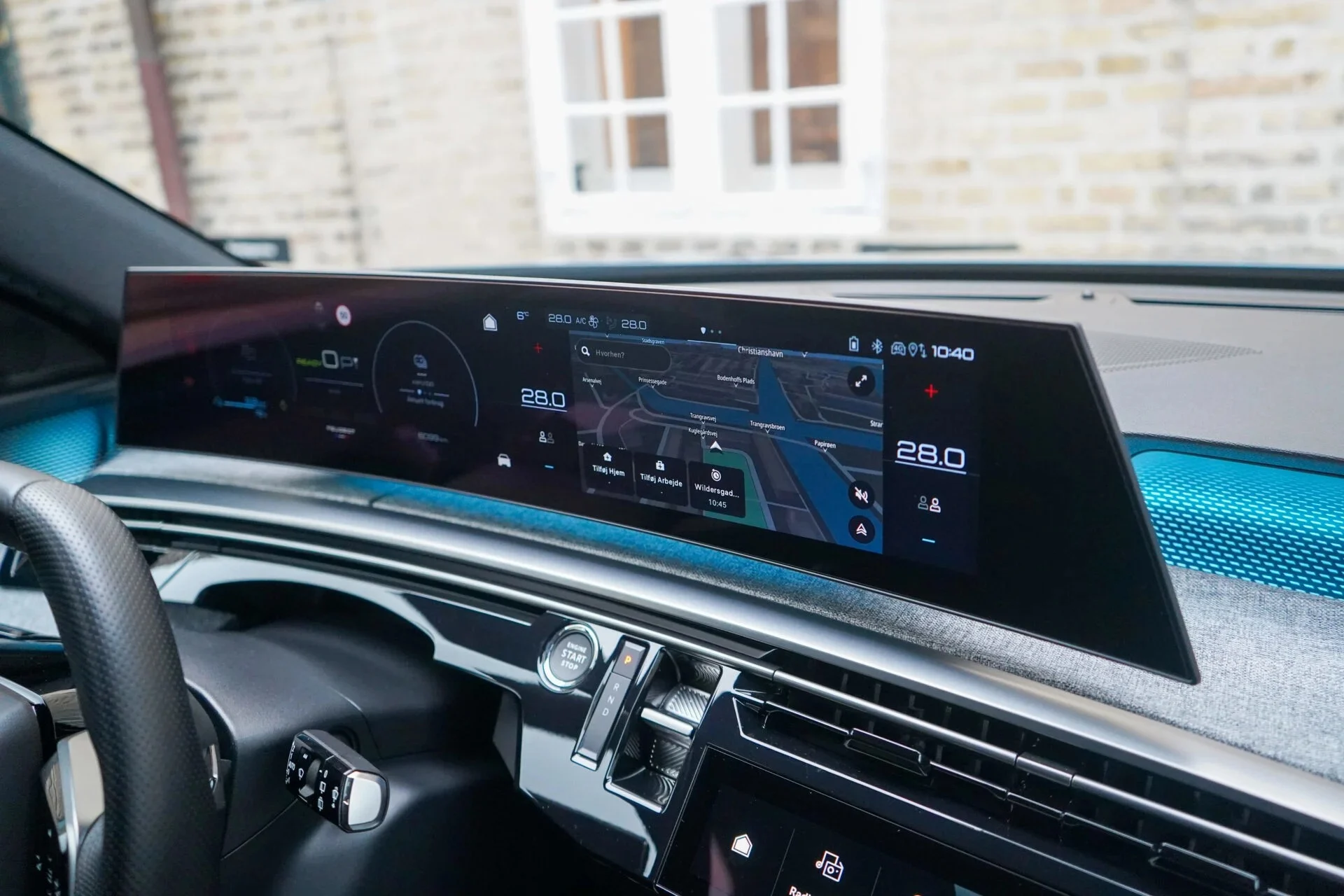 imgi 20 Peugeot-E-5008-10